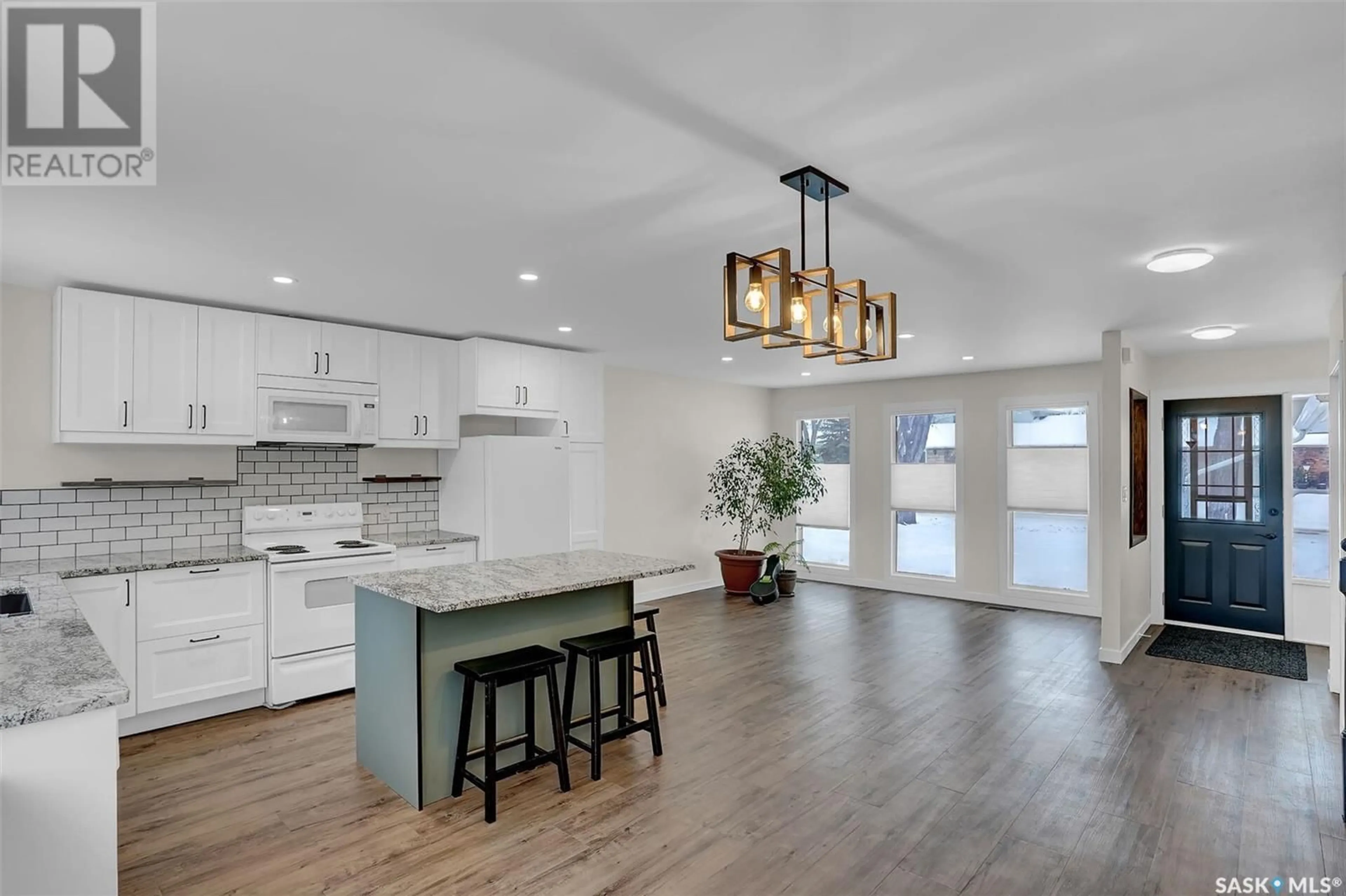 Open concept kitchen, ceramic/tile floor for 219 Michener DRIVE, Regina Saskatchewan S4V0J3