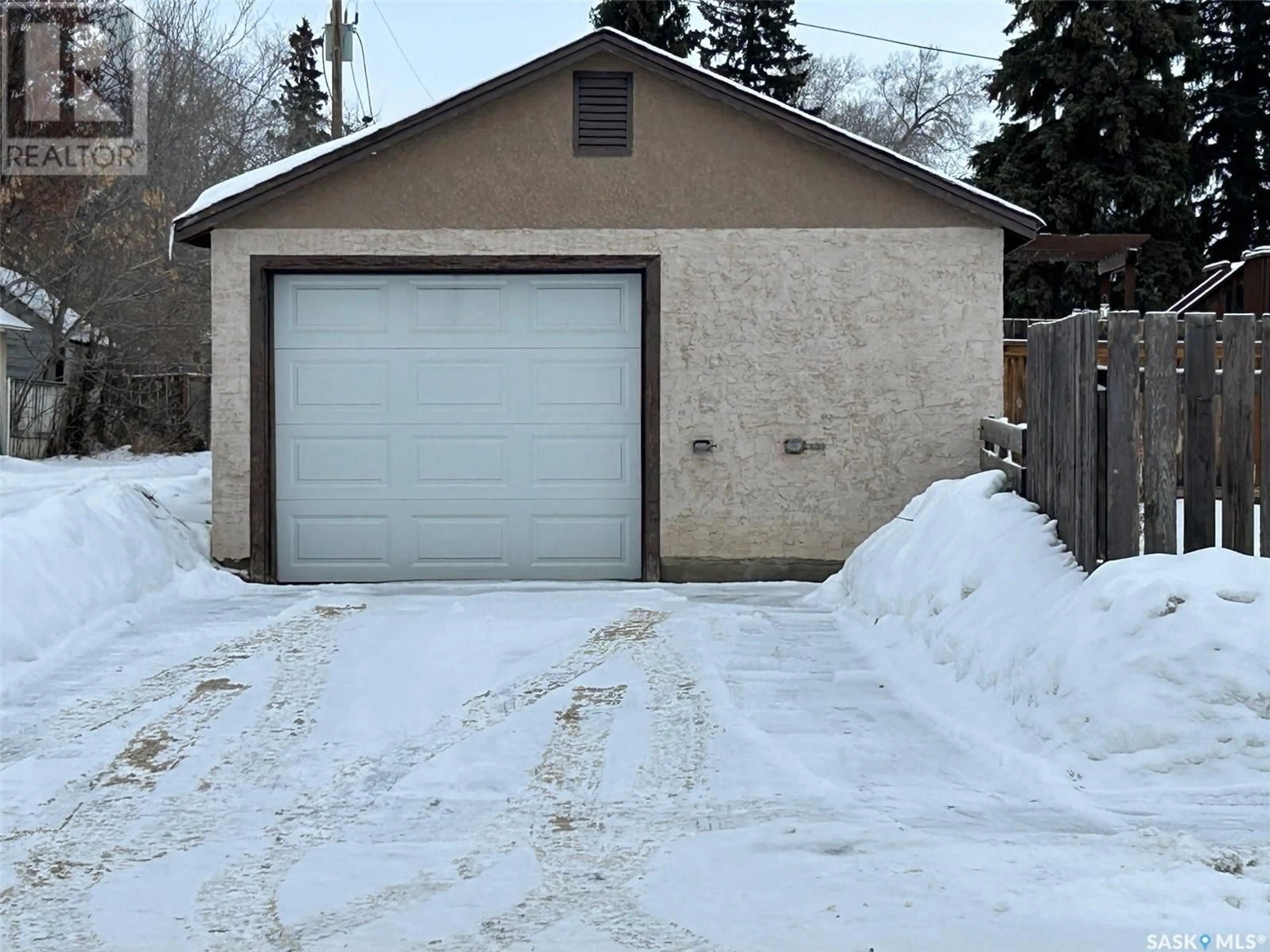 Shed for 1801 103rd STREET, North Battleford Saskatchewan S9A1M1