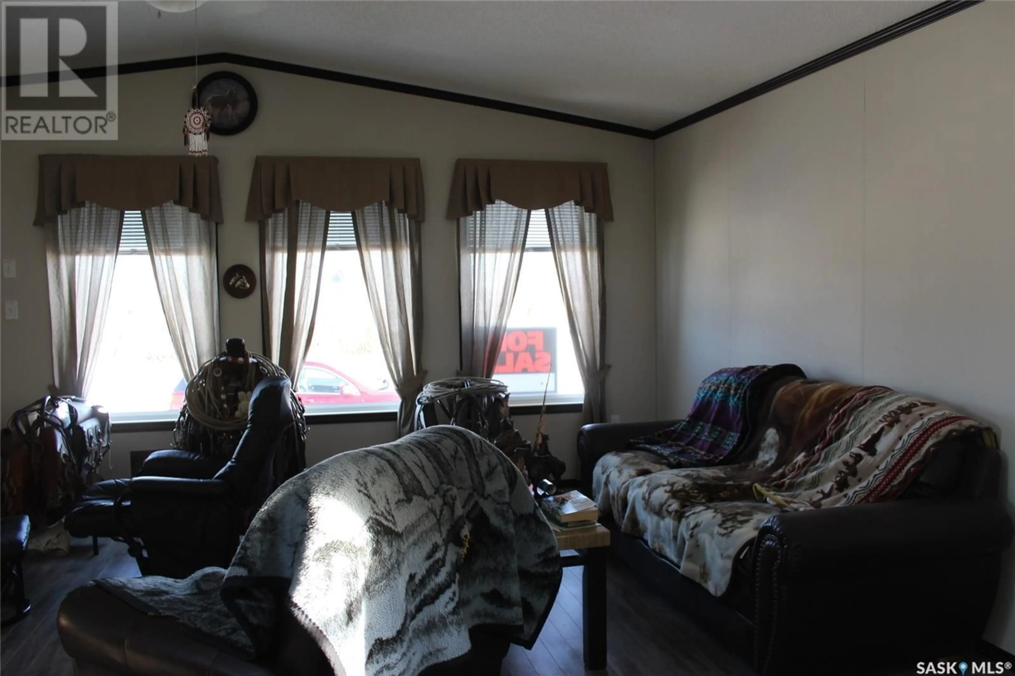 A pic of a room for 42 2nd STREET, Tompkins Saskatchewan S0N1A0