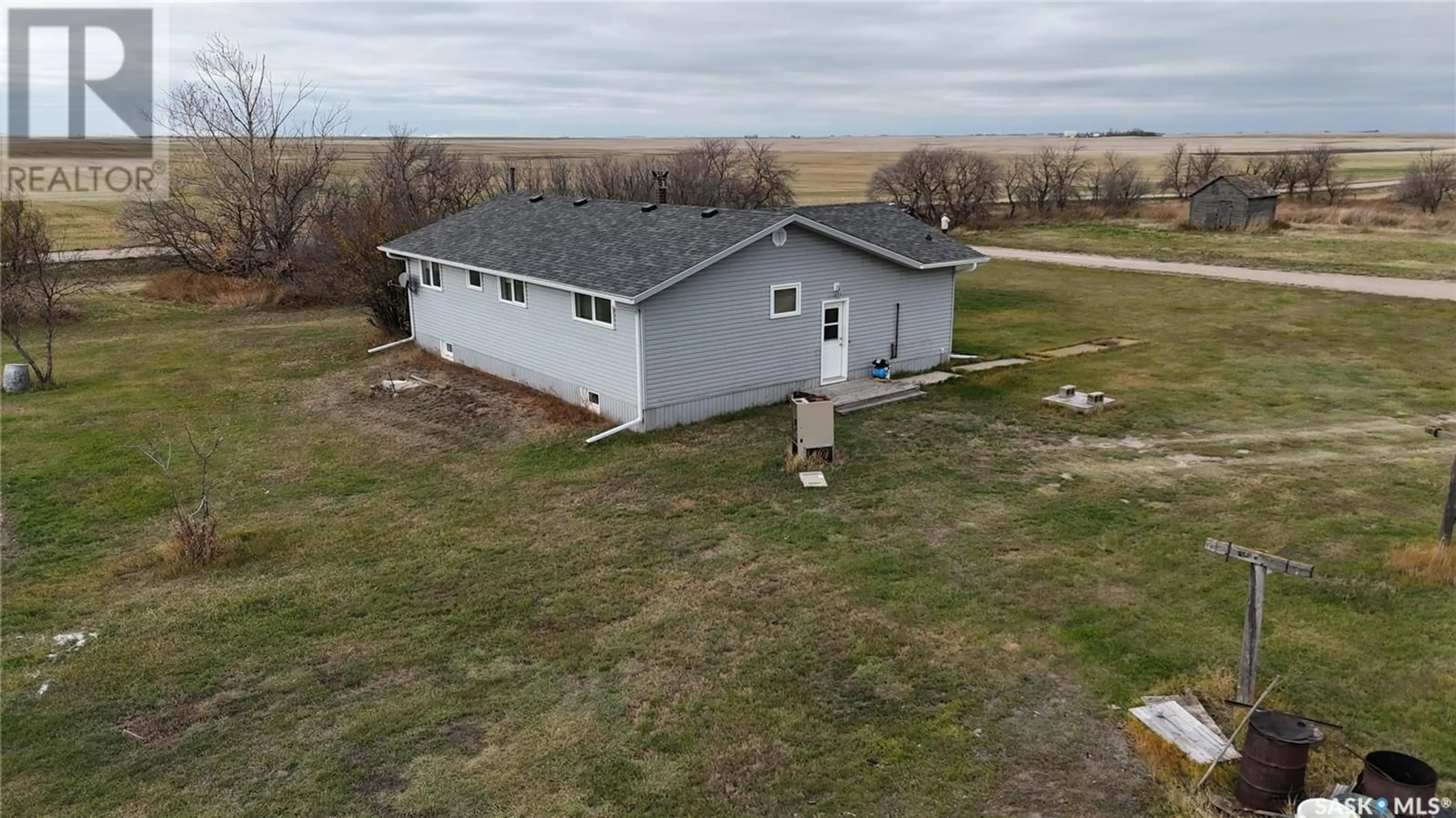 A pic from outside/outdoor area/front of a property/back of a property/a pic from drone, building for Jess Acreage RM Willner, Willner Rm No. 253 Saskatchewan S0H3Z0