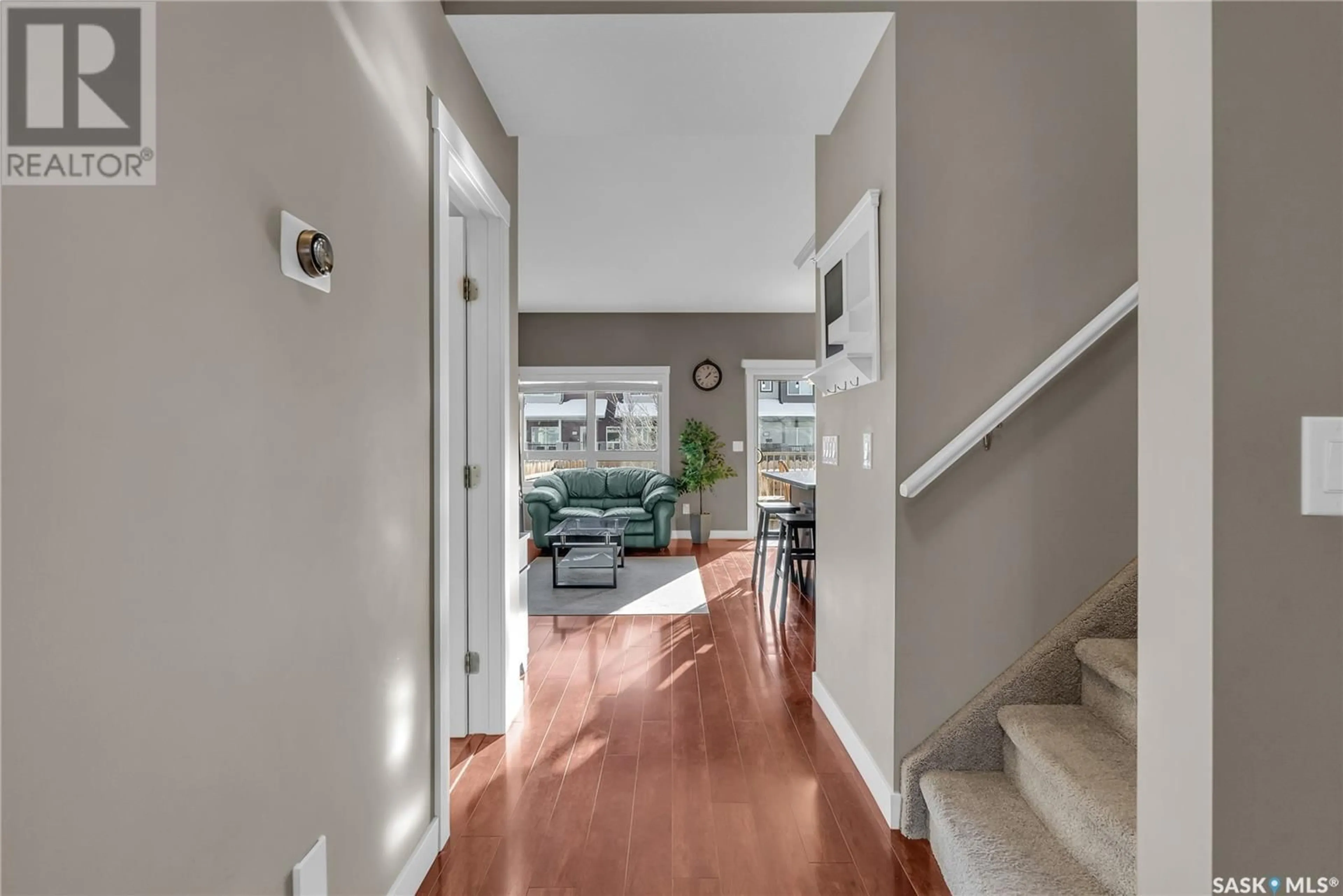 Indoor entryway for 169 115 Shepherd CRESCENT, Saskatoon Saskatchewan S7H0P8