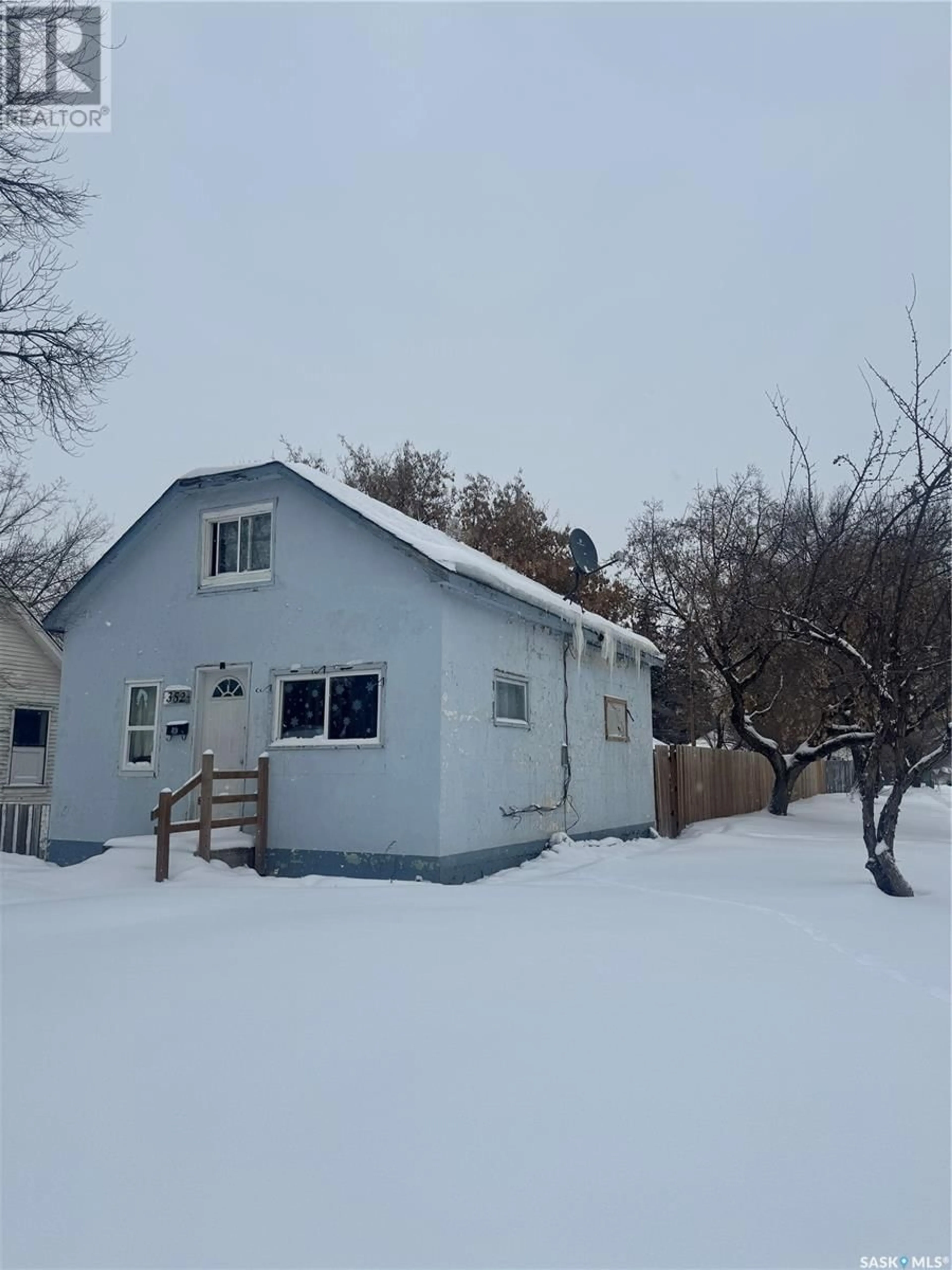 Unknown for 352 S AVENUE S, Saskatoon Saskatchewan S7M3A2