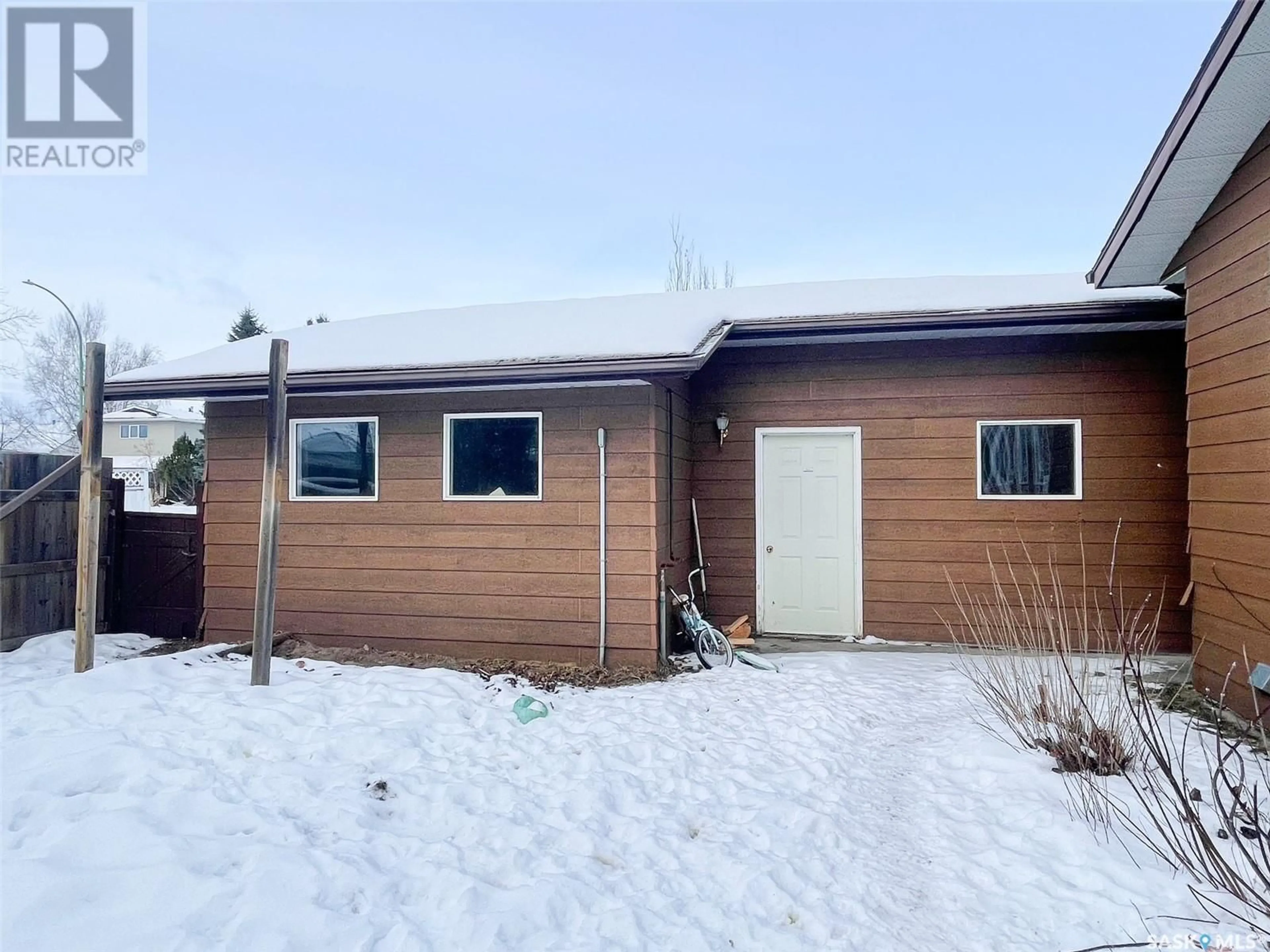 Shed for 11 Coupland CRESCENT, Meadow Lake Saskatchewan S9X1B1