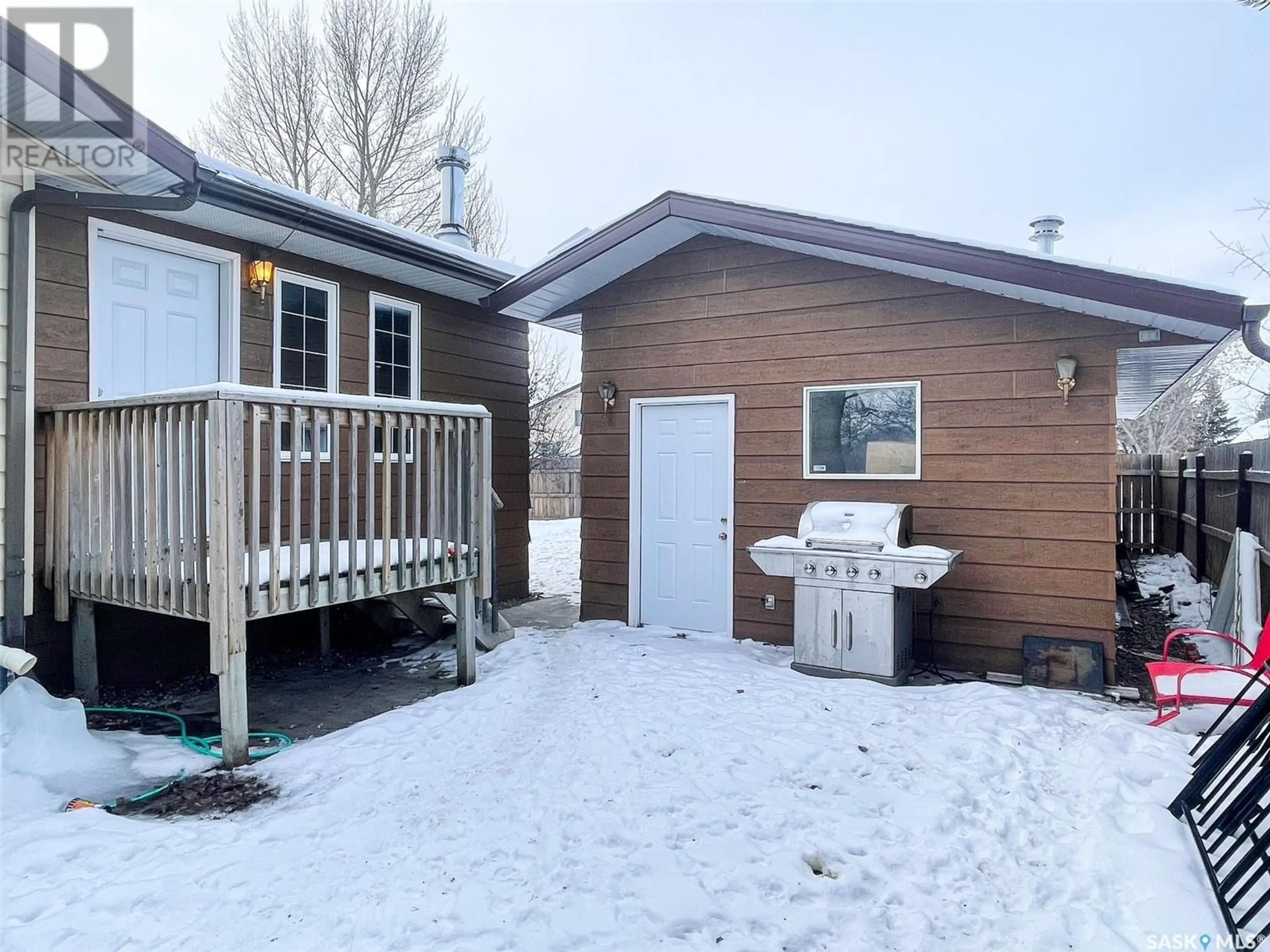 Shed for 11 Coupland CRESCENT, Meadow Lake Saskatchewan S9X1B1