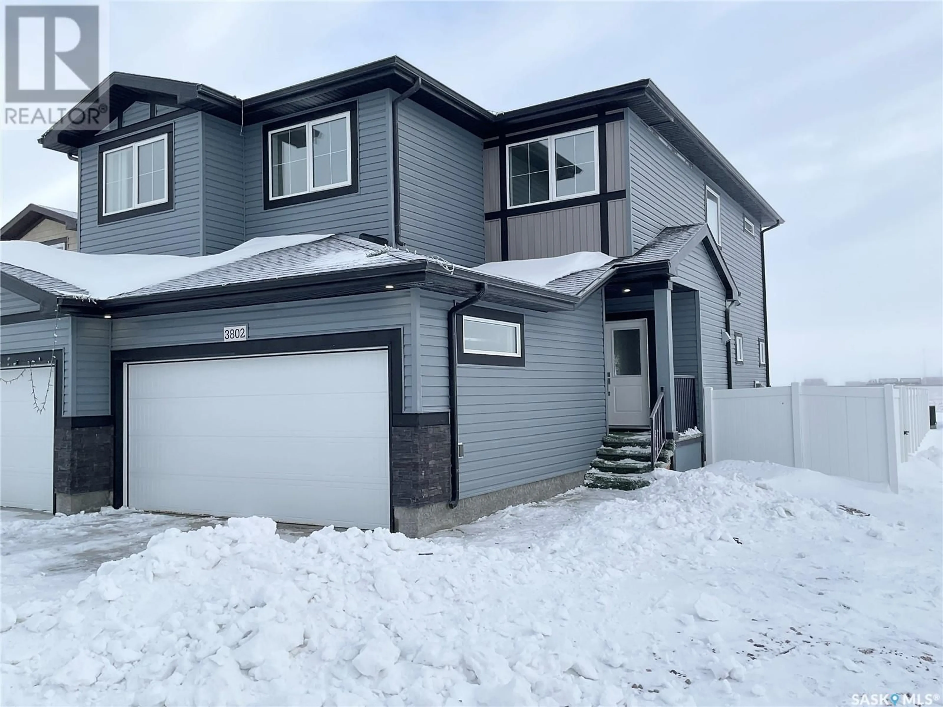 Home with vinyl exterior material, street for 3802 Gee CRESCENT, Regina Saskatchewan S4V3N9