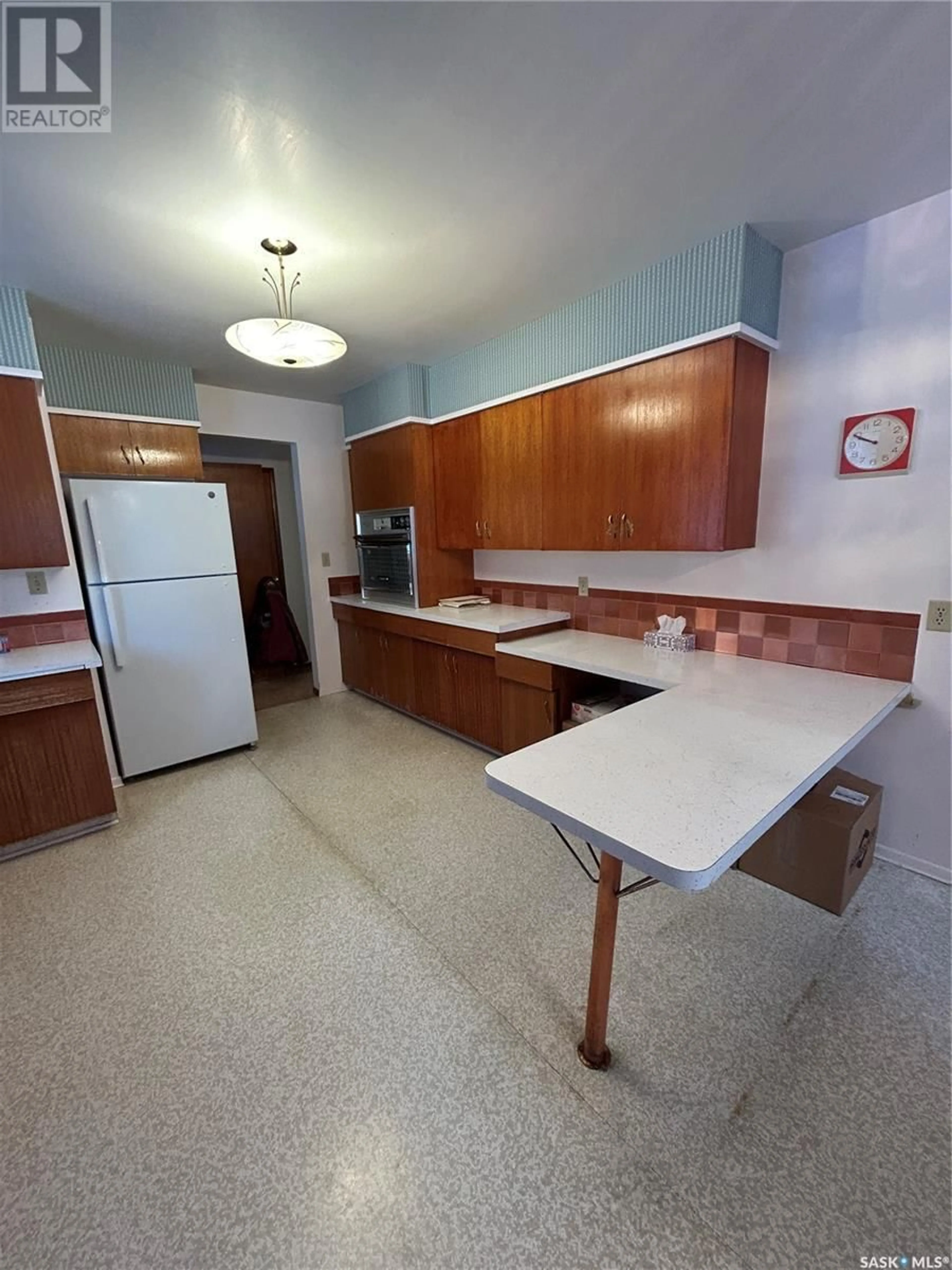 Standard kitchen, unknown for 315 3rd STREET E, Kelvington Saskatchewan S0A1W0