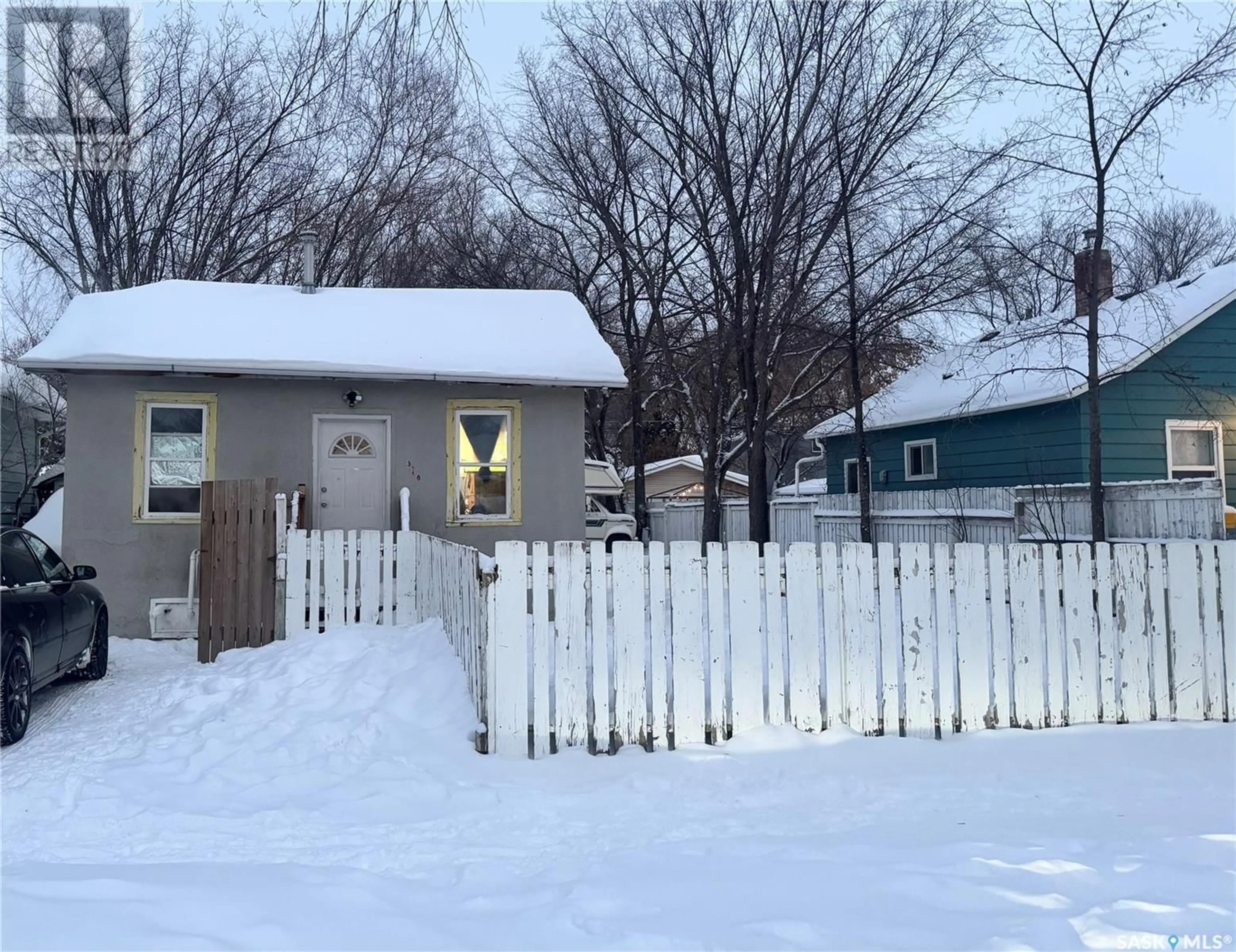 Unknown for 910 K AVENUE S, Saskatoon Saskatchewan S7M2G1