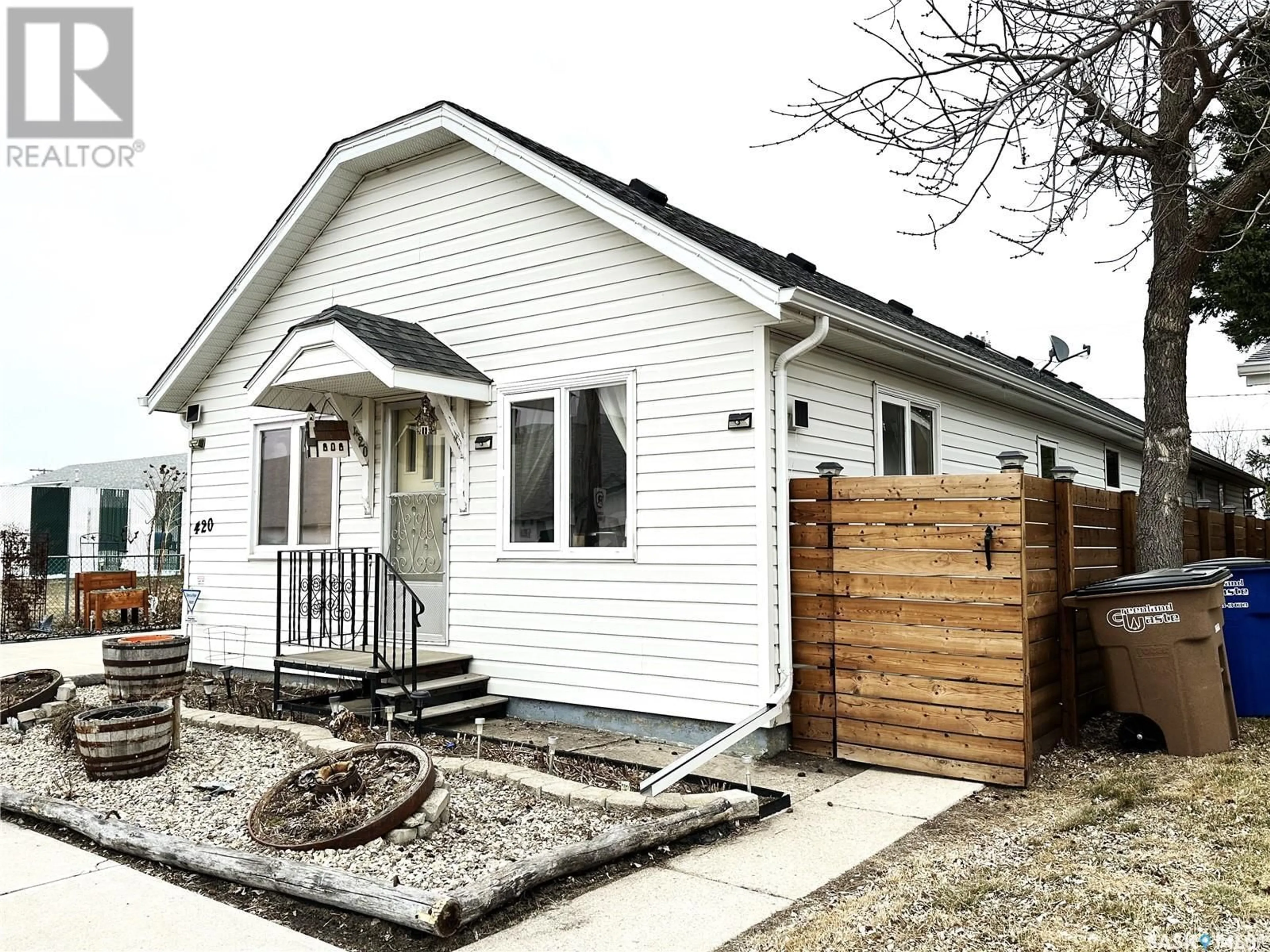 Home with vinyl exterior material, street for 420 3rd AVENUE, Cudworth Saskatchewan S0K1B0