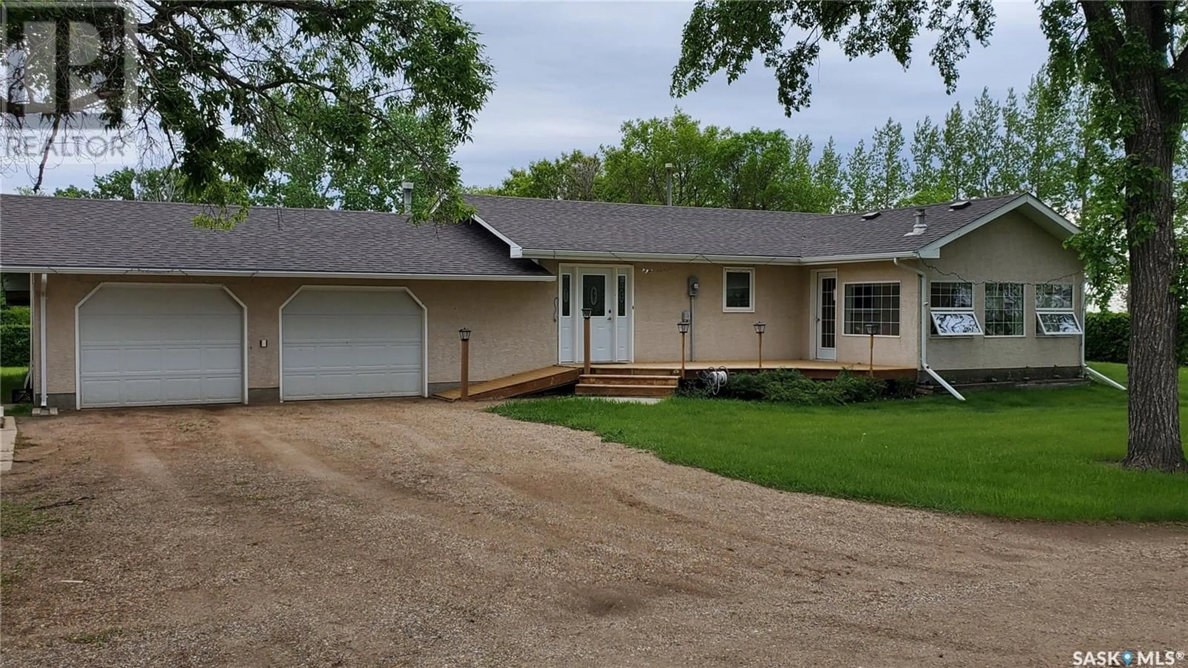 Home with vinyl exterior material, street for 101 Metcalfe STREET, Tyvan Saskatchewan S0G4X0