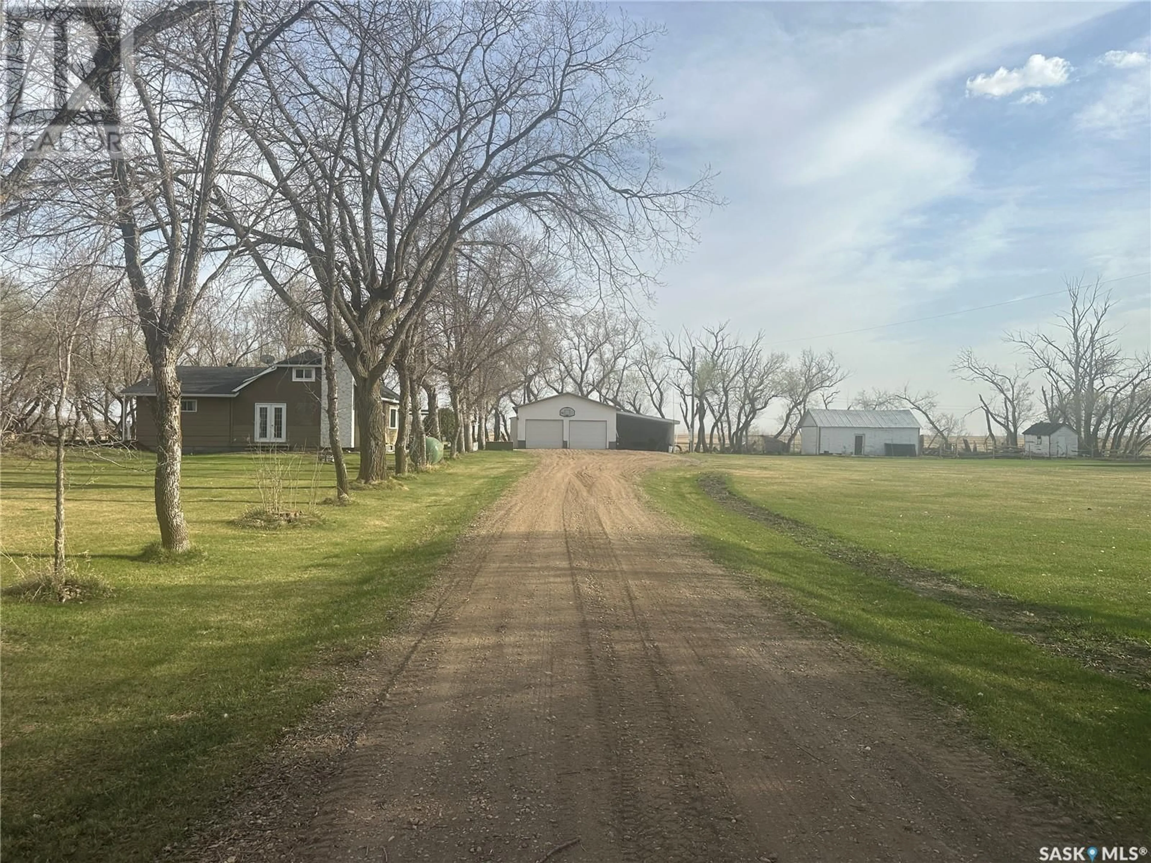 A pic from outside/outdoor area/front of a property/back of a property/a pic from drone, street for SP ACREAGE, Sliding Hills Rm No. 273 Saskatchewan S0A1S0