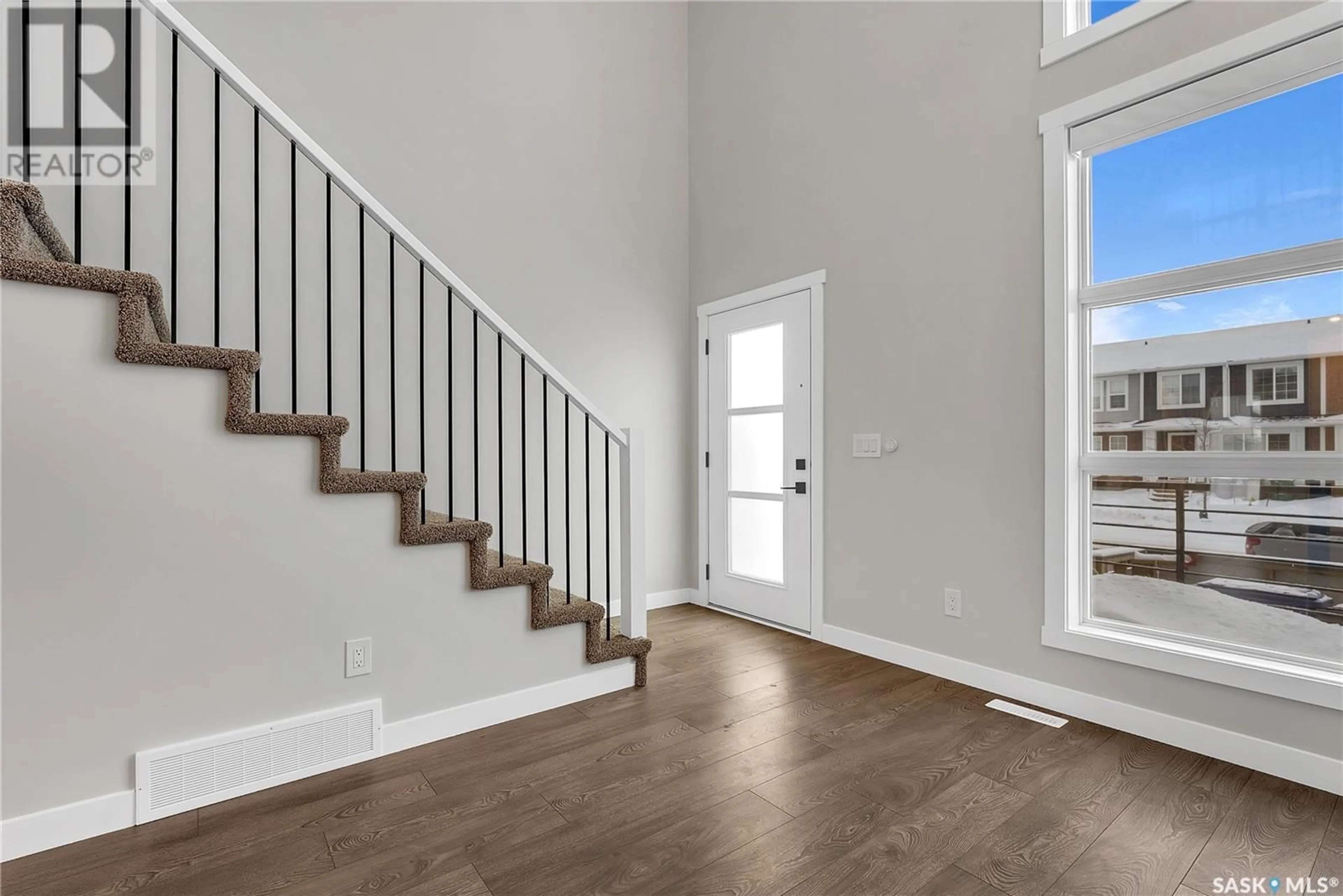 Indoor entryway for 129 Westfield ROAD, Saskatoon Saskatchewan S7V0T5