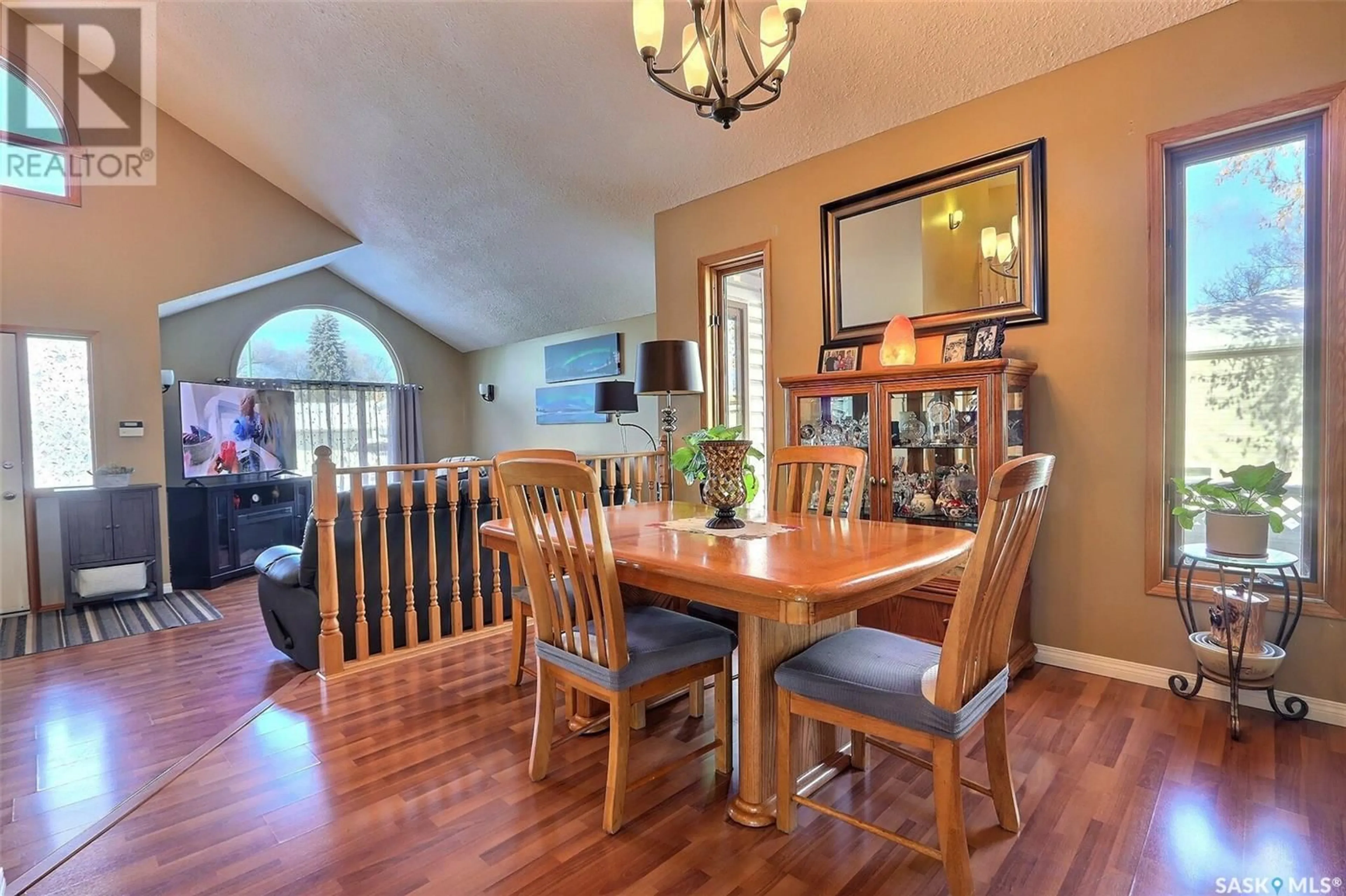 Dining room, wood/laminate floor for 646 Sylvan ROAD, Prince Albert Saskatchewan S6V7R7