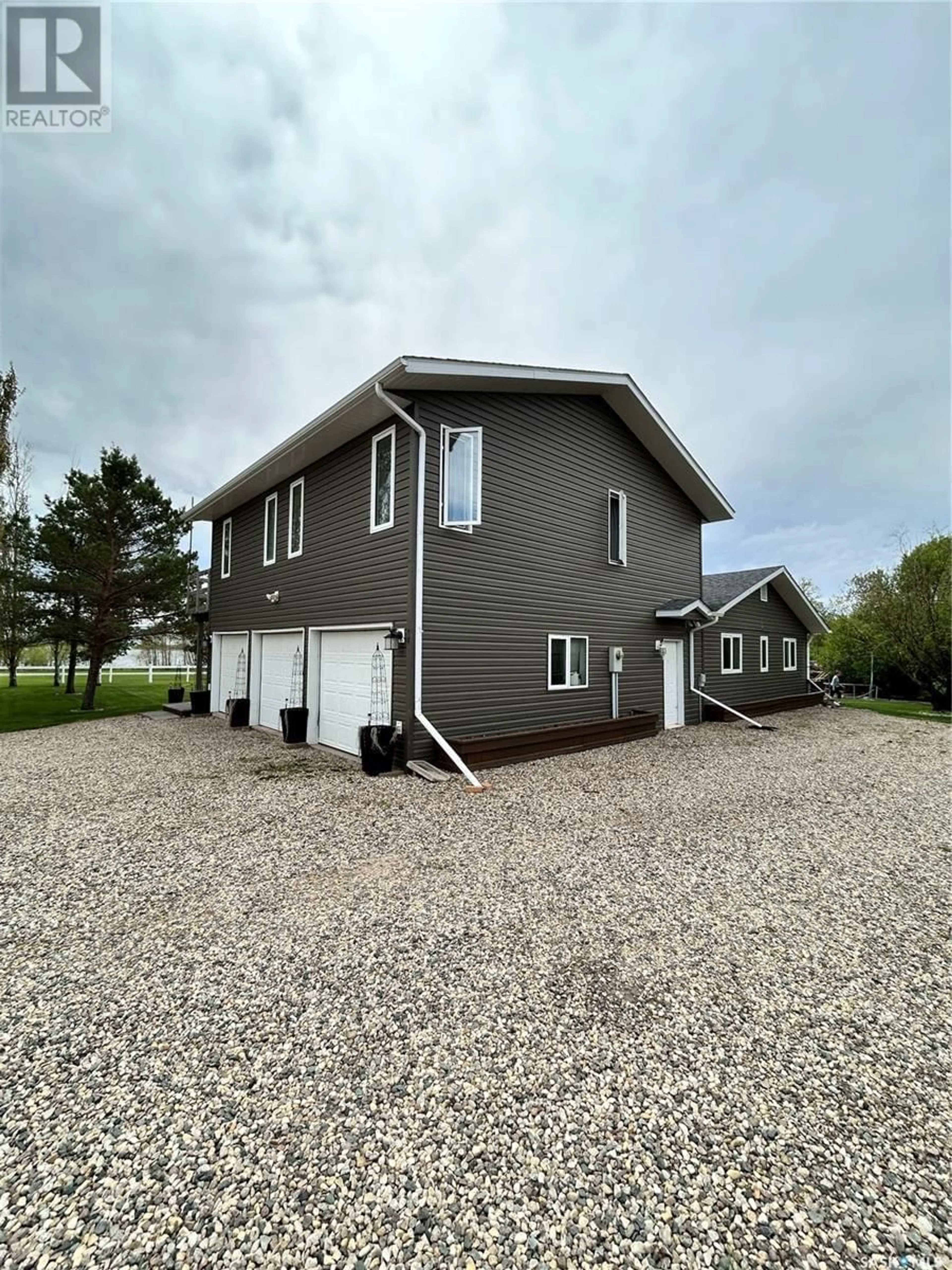 Home with vinyl exterior material, unknown for 74 Maple LANE, Yorkton Saskatchewan S3N2V7