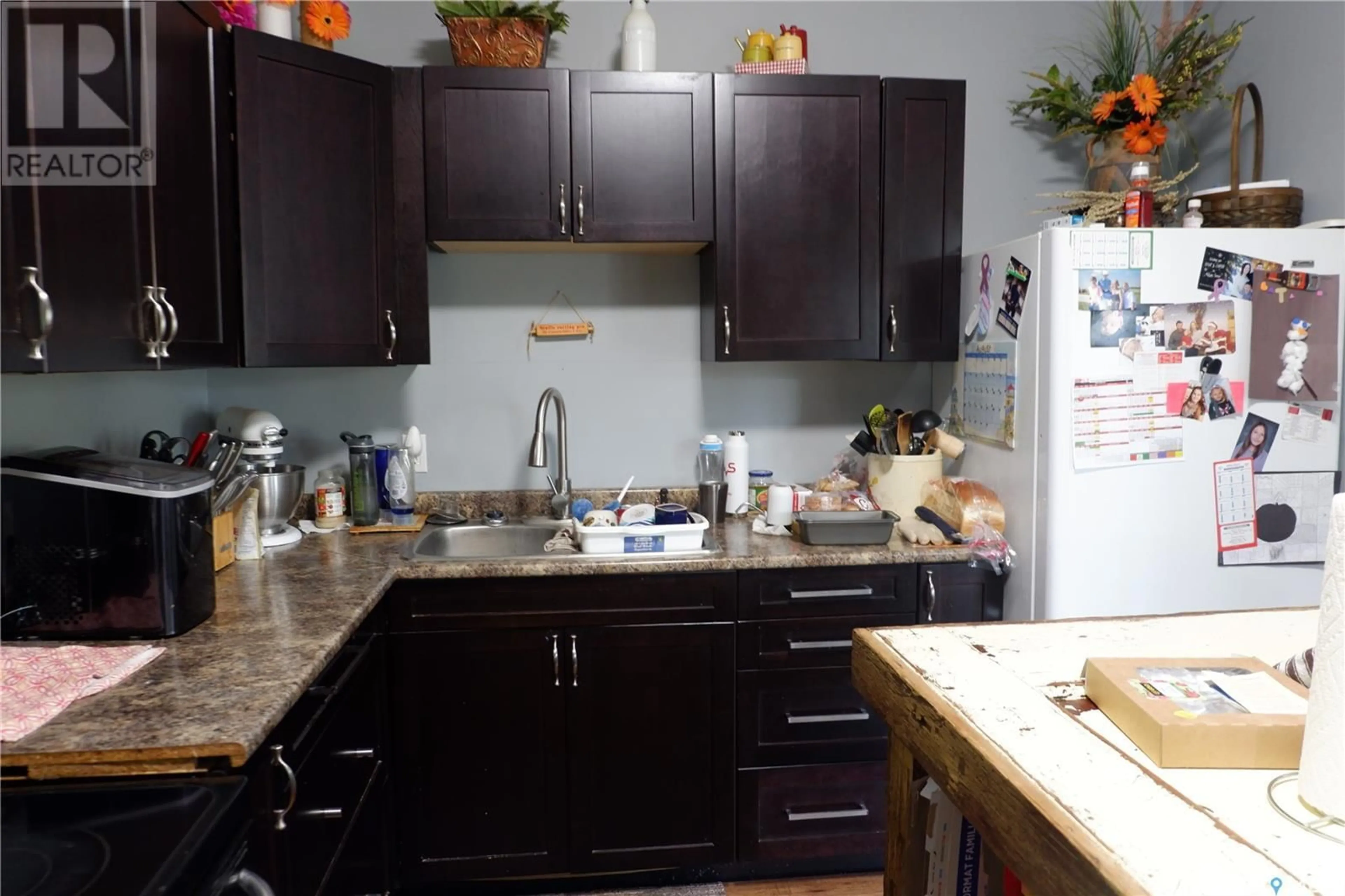 Standard kitchen, unknown for 21 3rd STREET E, Willow Bunch Saskatchewan S0H4K0