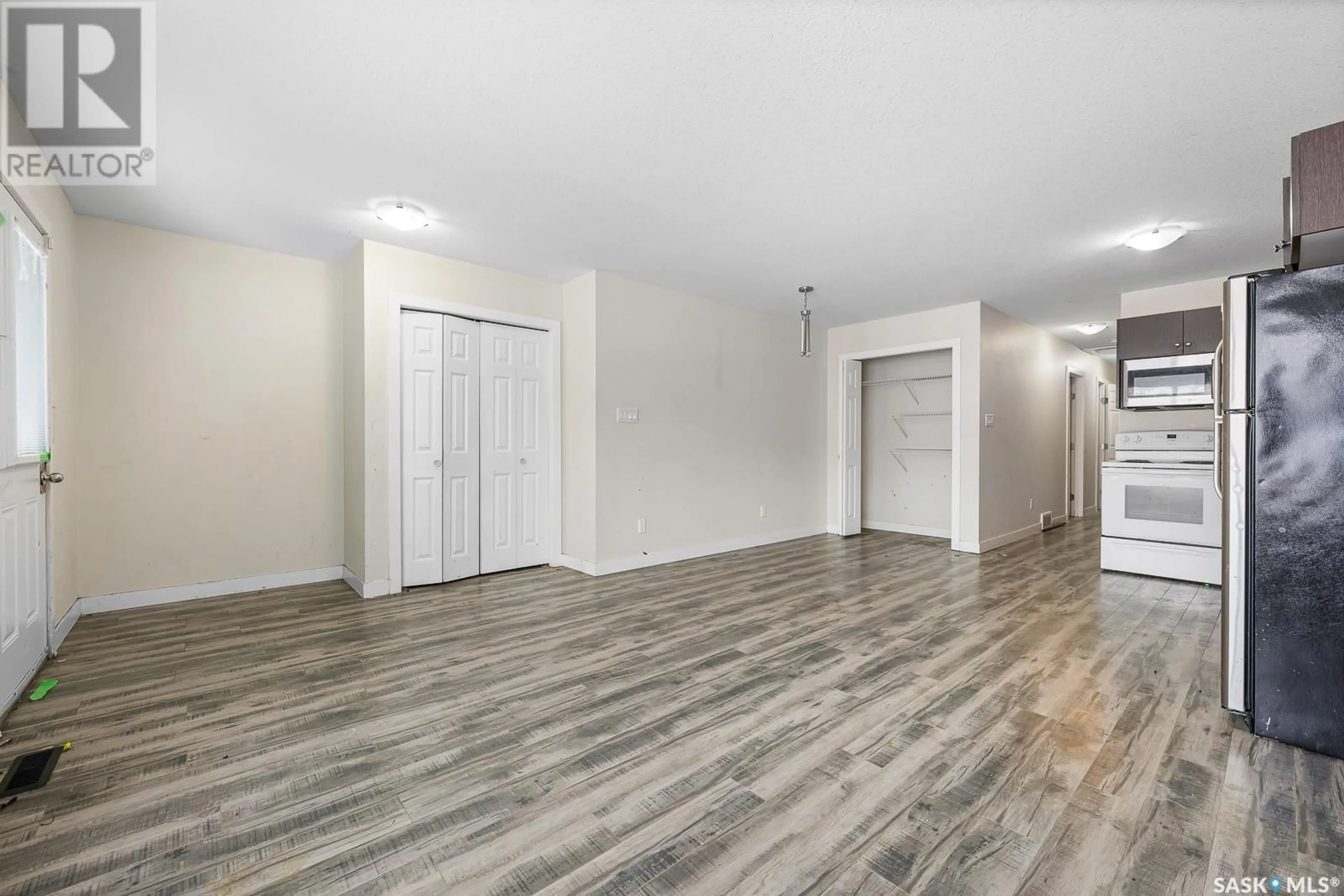 A pic of a room for 1125 WASCANA STREET, Regina Saskatchewan S4T4H9