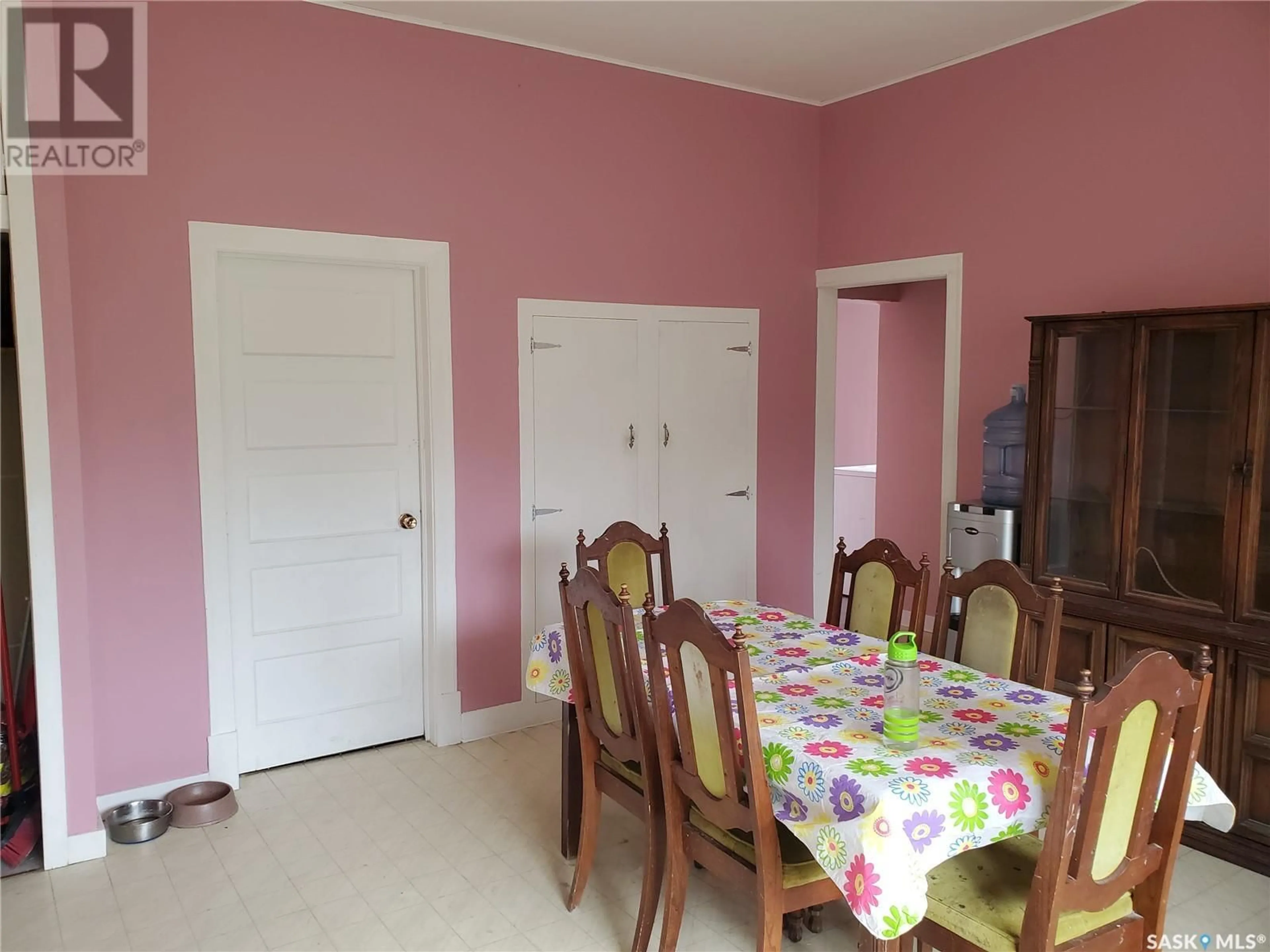 Dining room, unknown for 117 1st STREET W, Ponteix Saskatchewan S9H1Z0