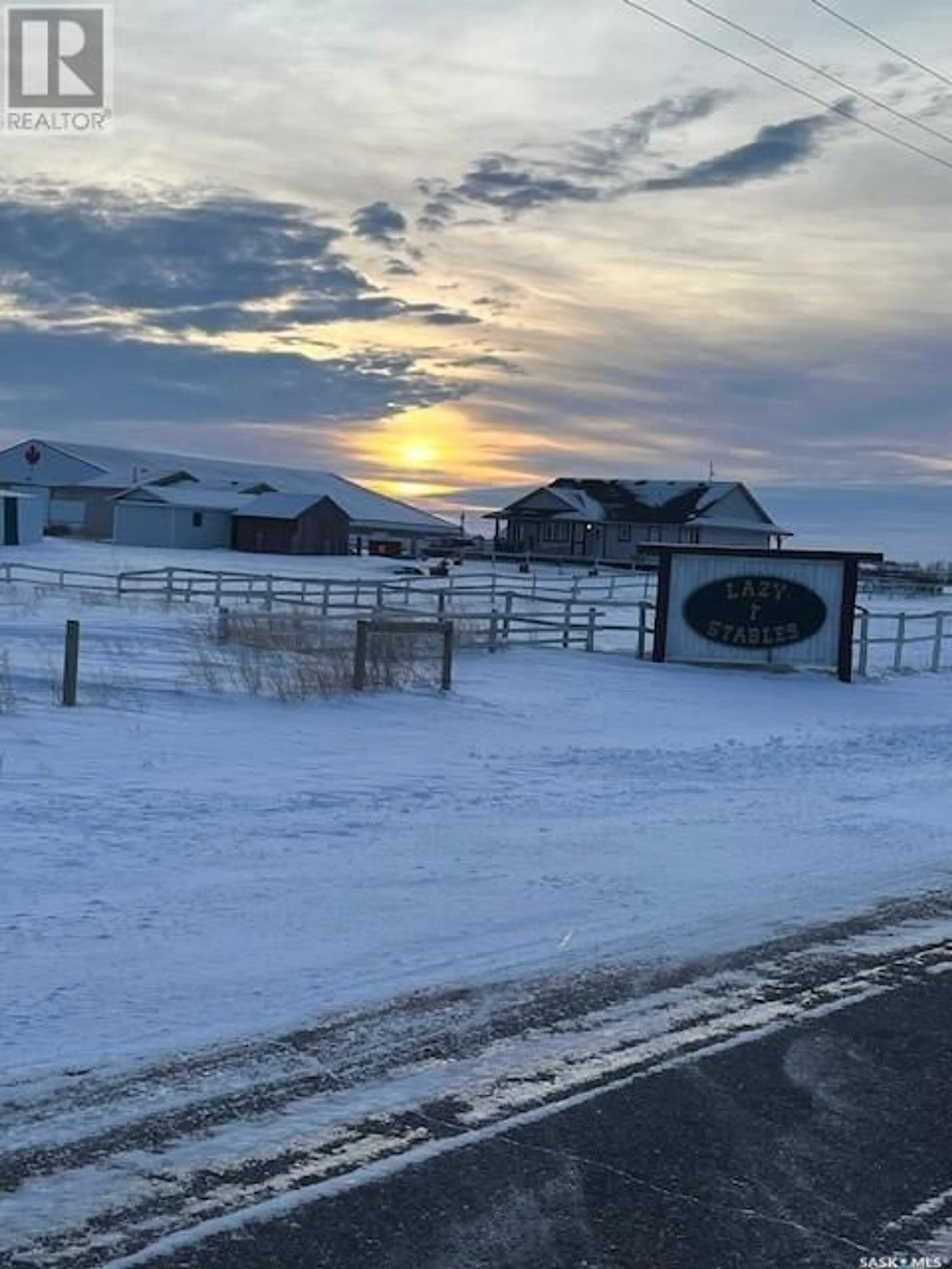 A pic from outside/outdoor area/front of a property/back of a property/a pic from drone, mountain view for Lazy T Stables, Grandora Saskatchewan S0K1V0