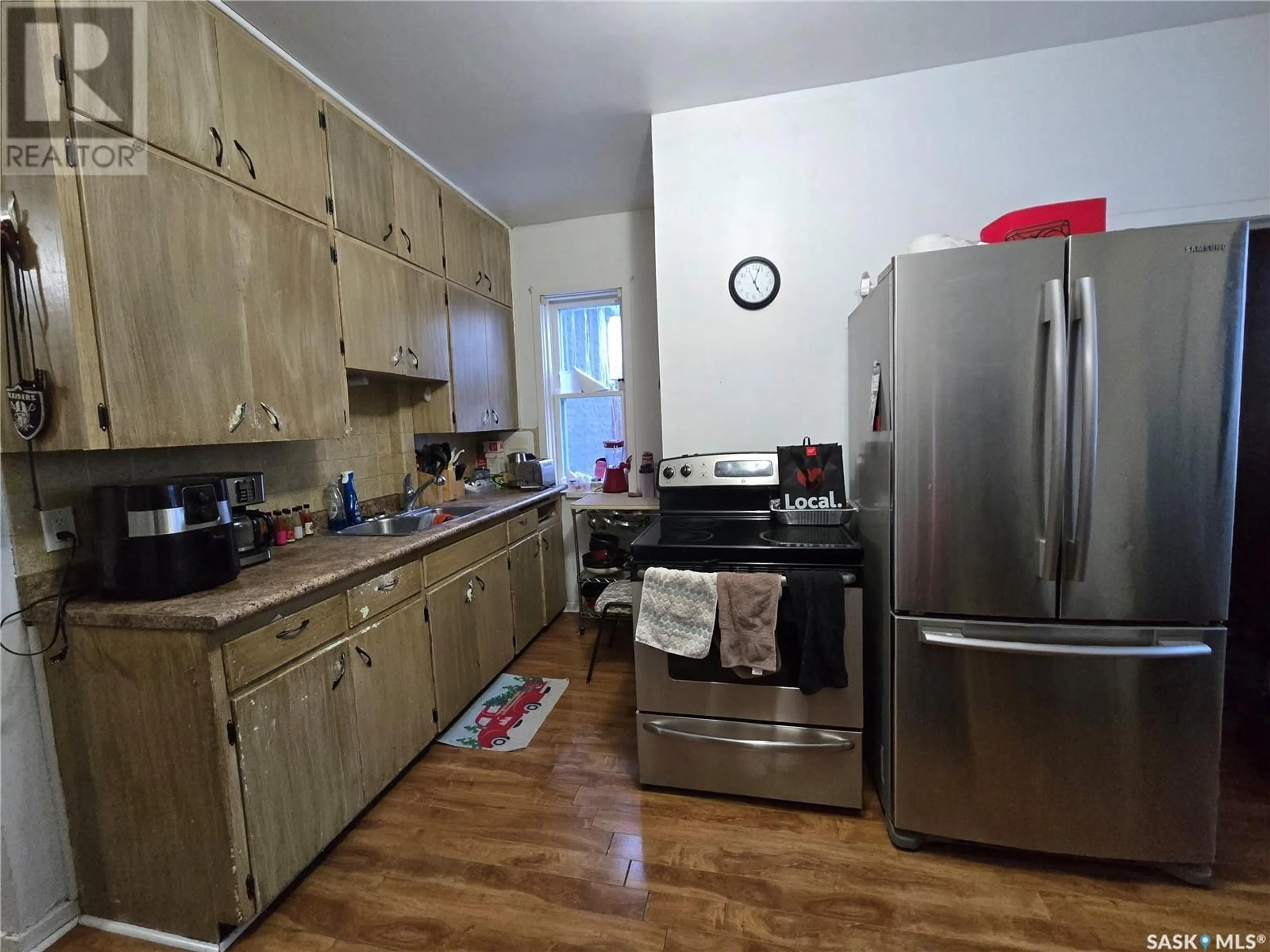 Standard kitchen, unknown for 1442 99th STREET, North Battleford Saskatchewan S9A0R1