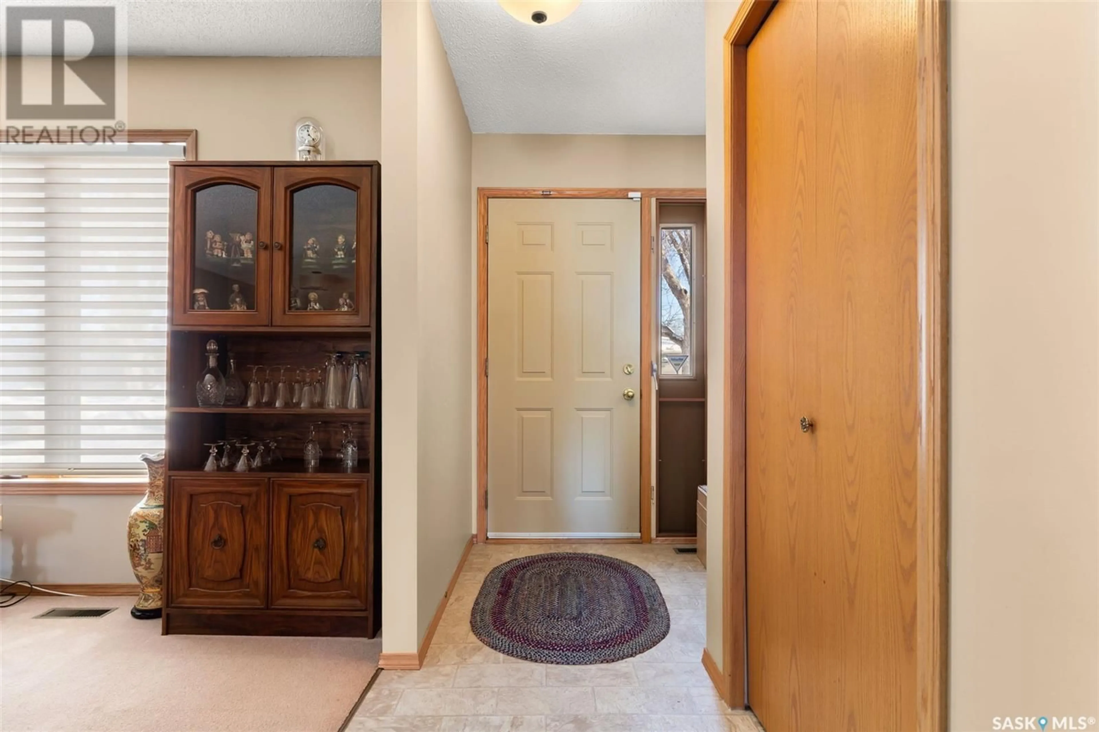 Indoor entryway for 4028 GARNET STREET, Regina Saskatchewan S4S3G7