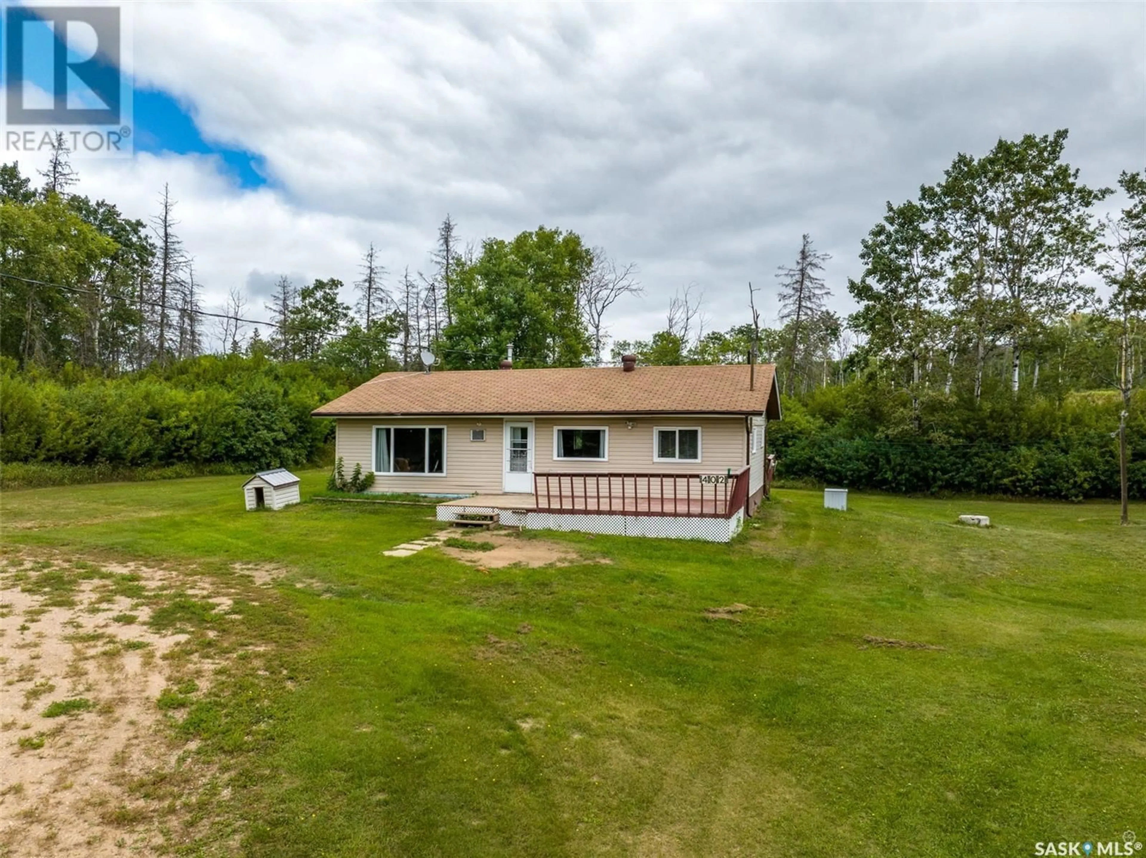 A pic from outside/outdoor area/front of a property/back of a property/a pic from drone, water/lake/river/ocean view for 402 Aspen PLACE, Paddockwood Rm No. 520 Saskatchewan S0J0N0