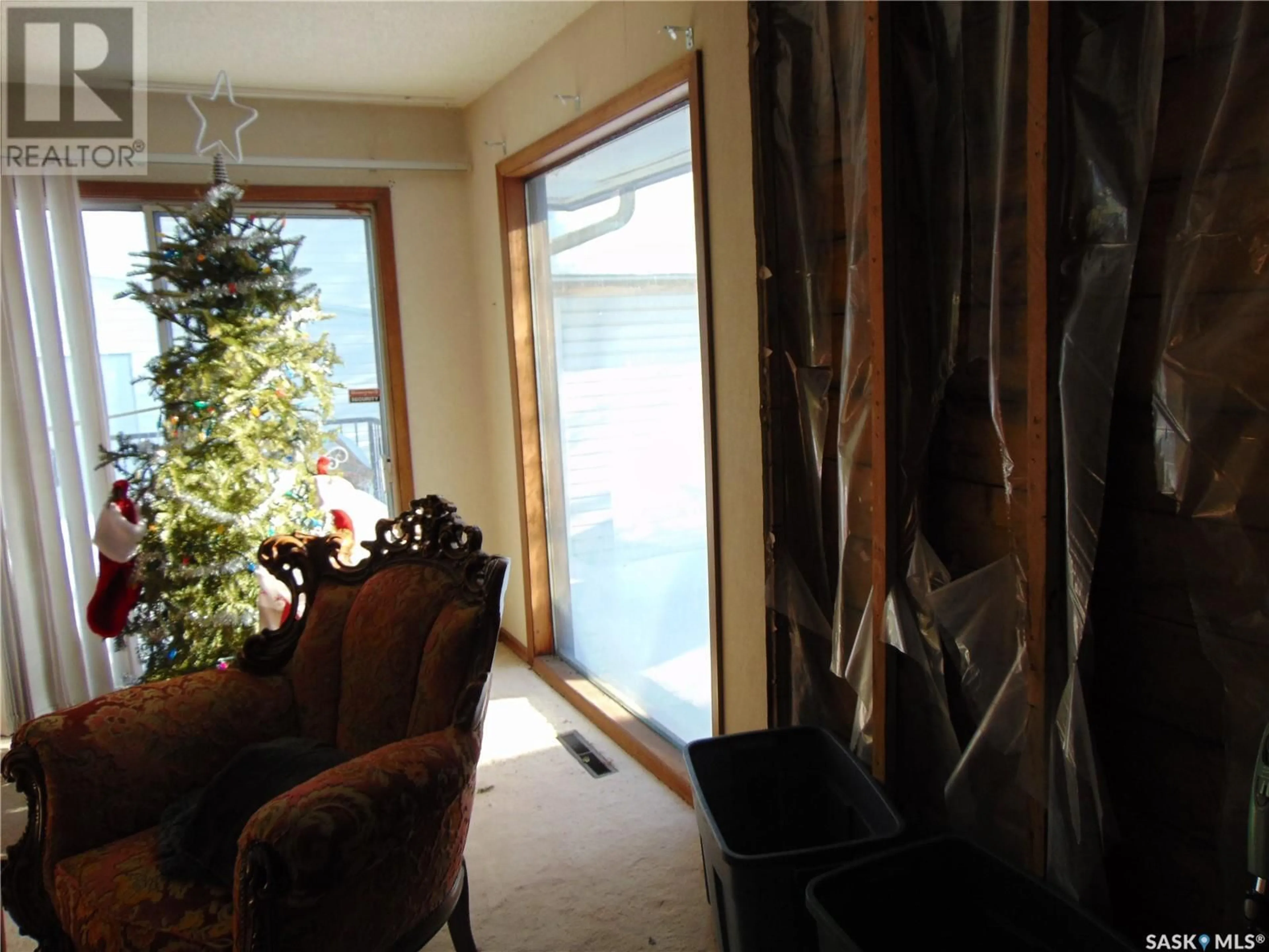 A pic of a room for 1408 N AVENUE S, Saskatoon Saskatchewan S7H0A1