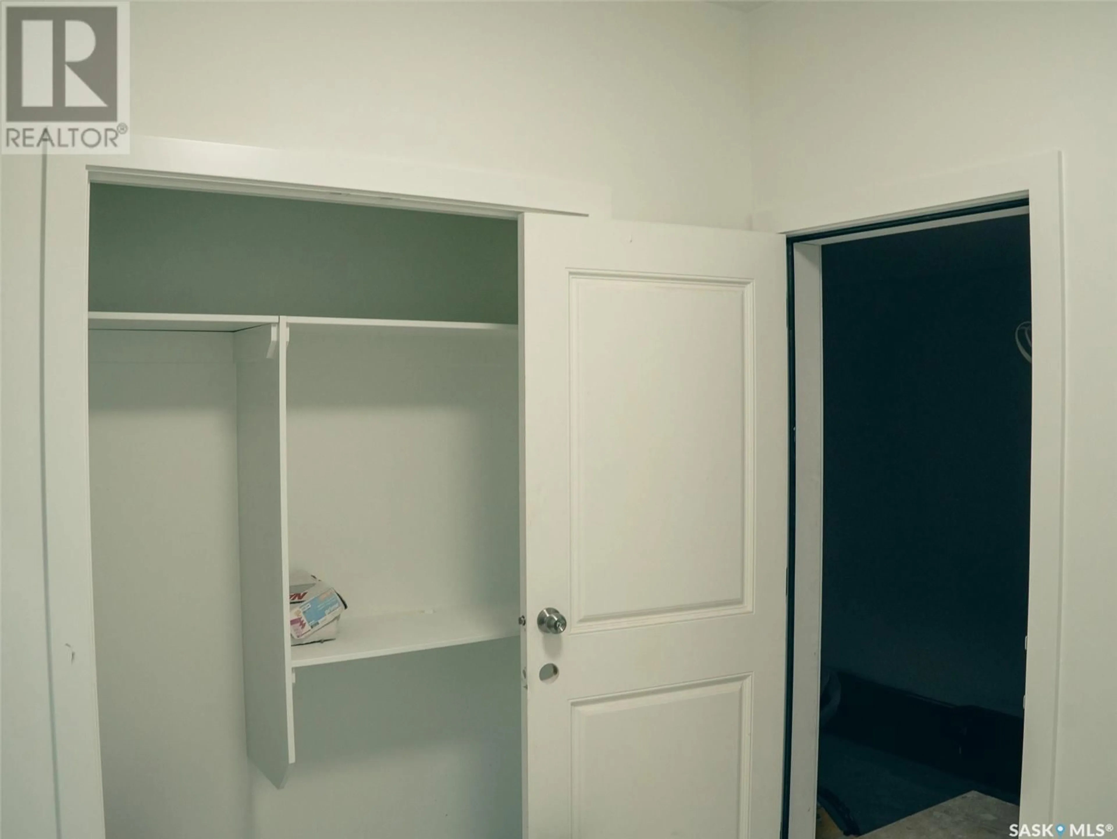 Storage room or clothes room or walk-in closet for 447 Woolf BEND, Saskatoon Saskatchewan S7W1E4