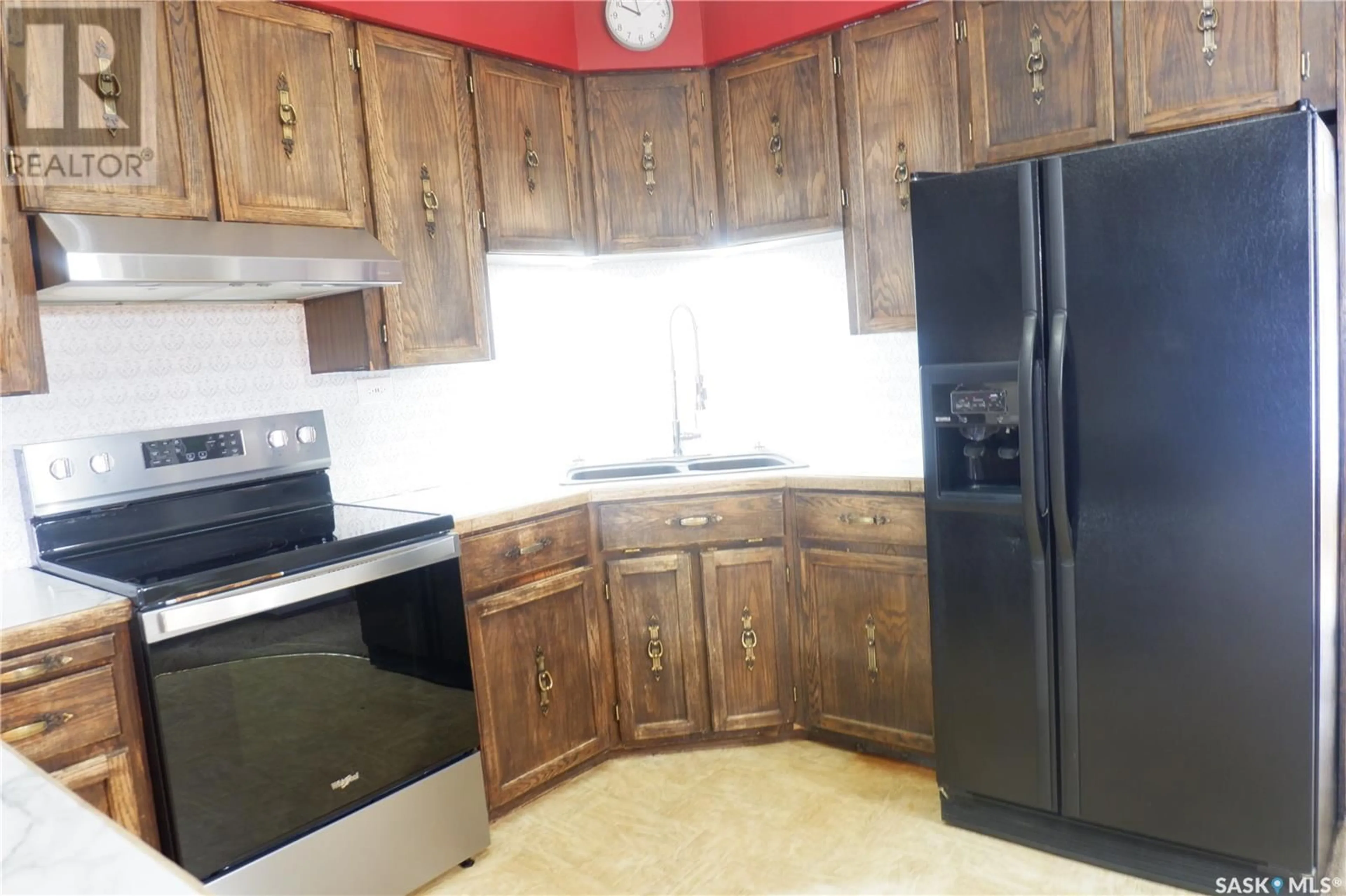 Standard kitchen, unknown for 29 B AVENUE, Willow Bunch Saskatchewan S0H4K0