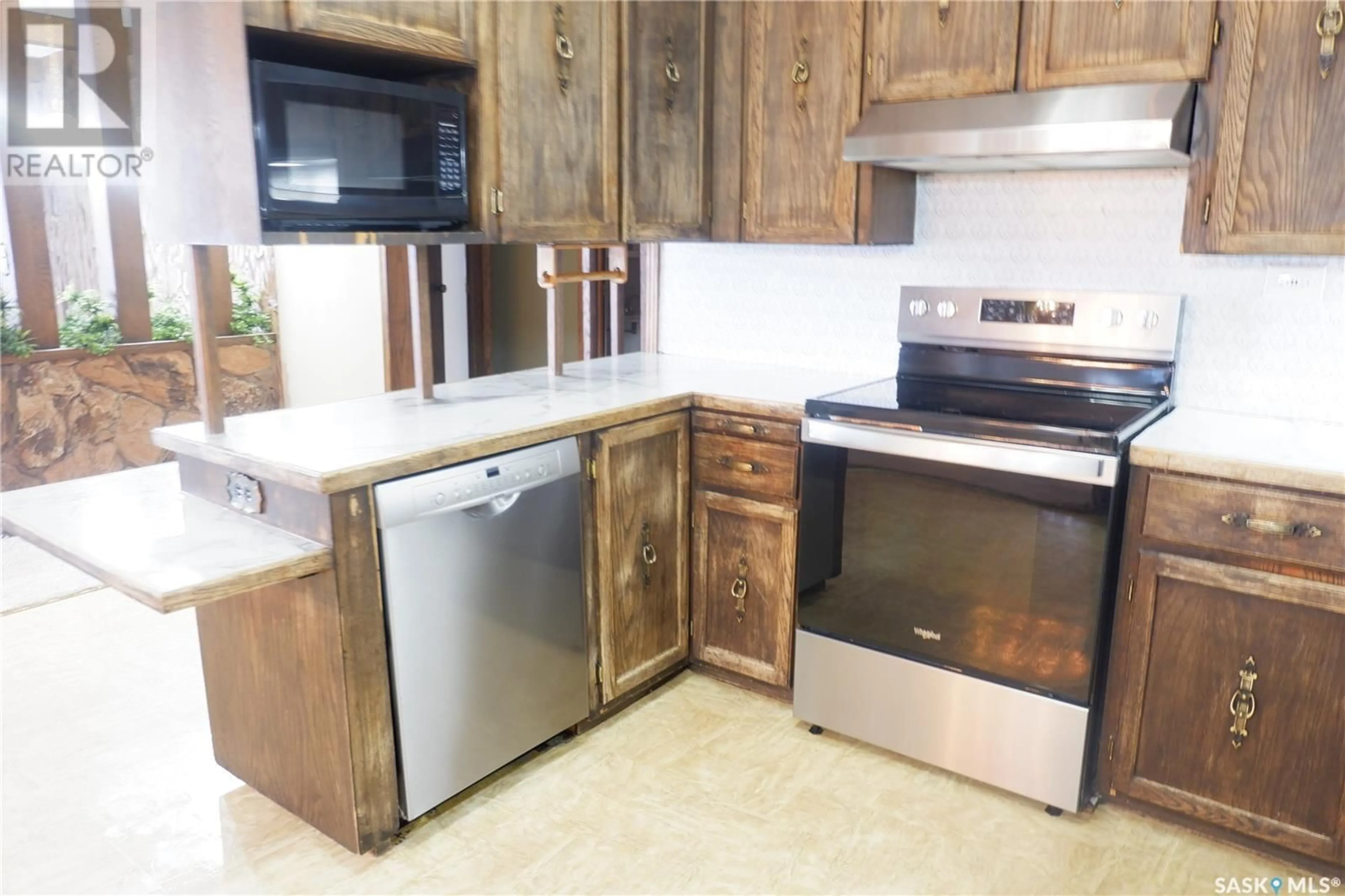 Standard kitchen, unknown for 29 B AVENUE, Willow Bunch Saskatchewan S0H4K0