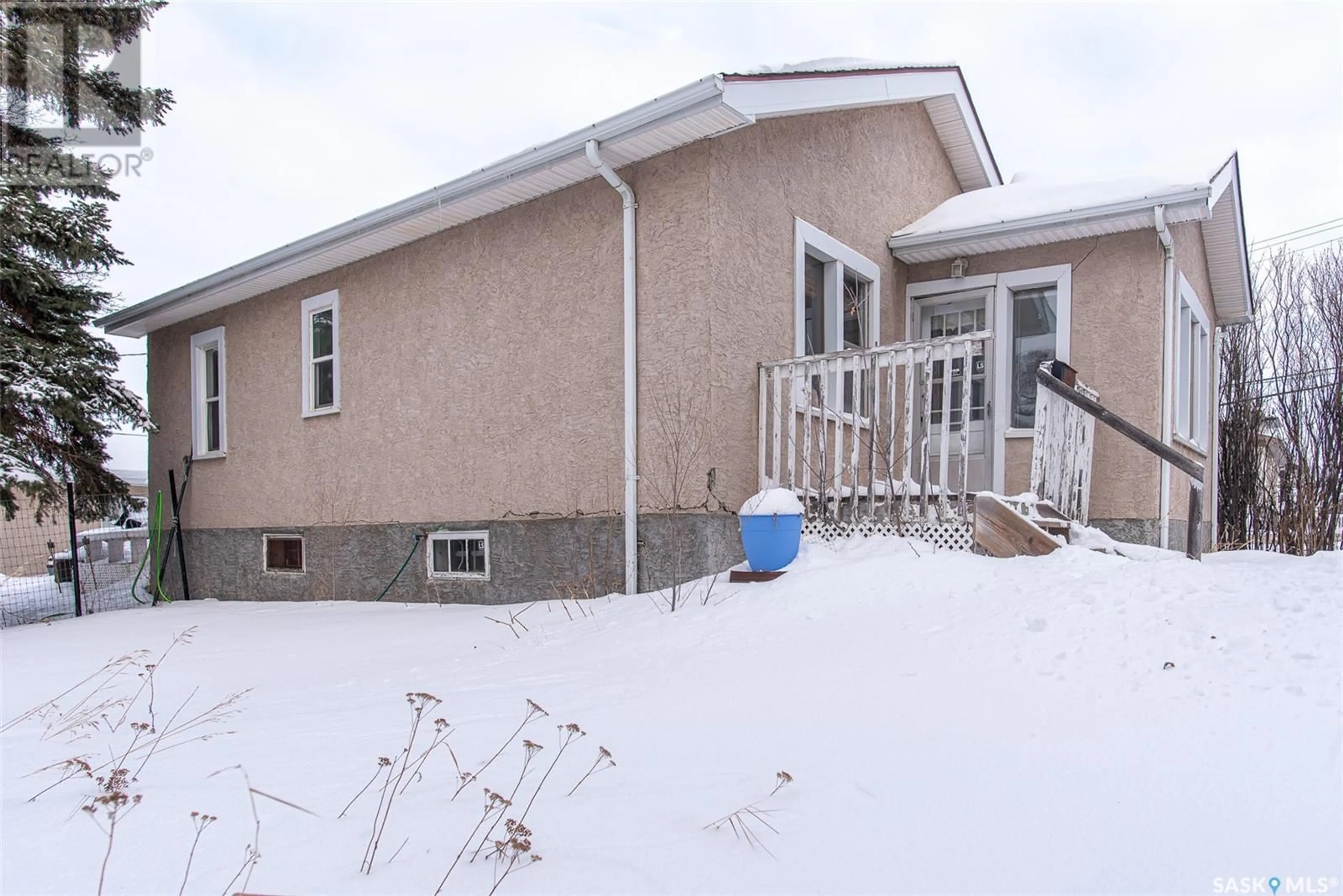 Home with vinyl exterior material, building for 2100 York STREET, Regina Saskatchewan S4T4R8