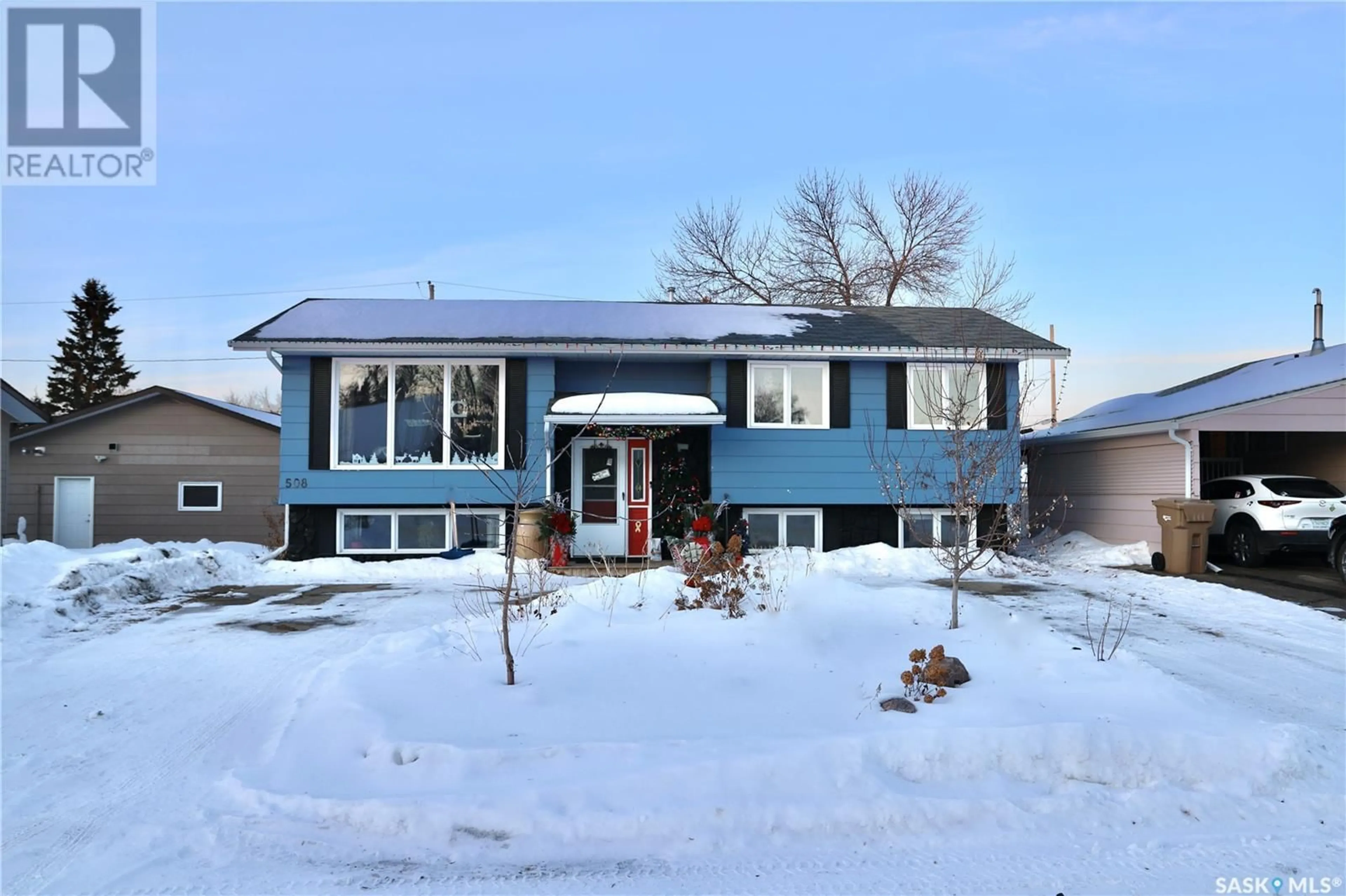 Home with vinyl exterior material, street for 508 3rd AVENUE E, Shellbrook Saskatchewan S0J2E0