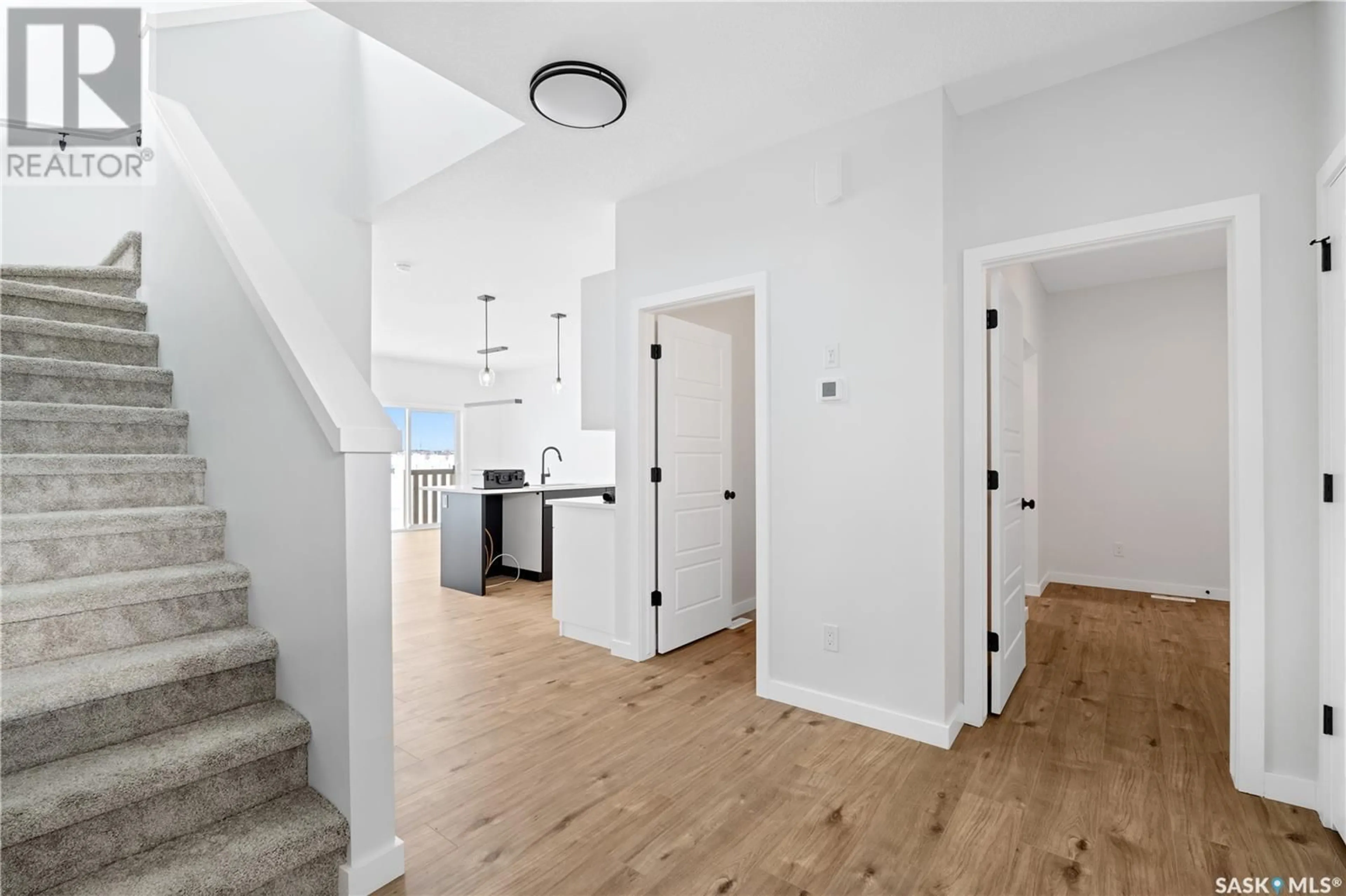 Indoor entryway for 1203 CAMDEN GARDENS, White City Saskatchewan S4L3G5