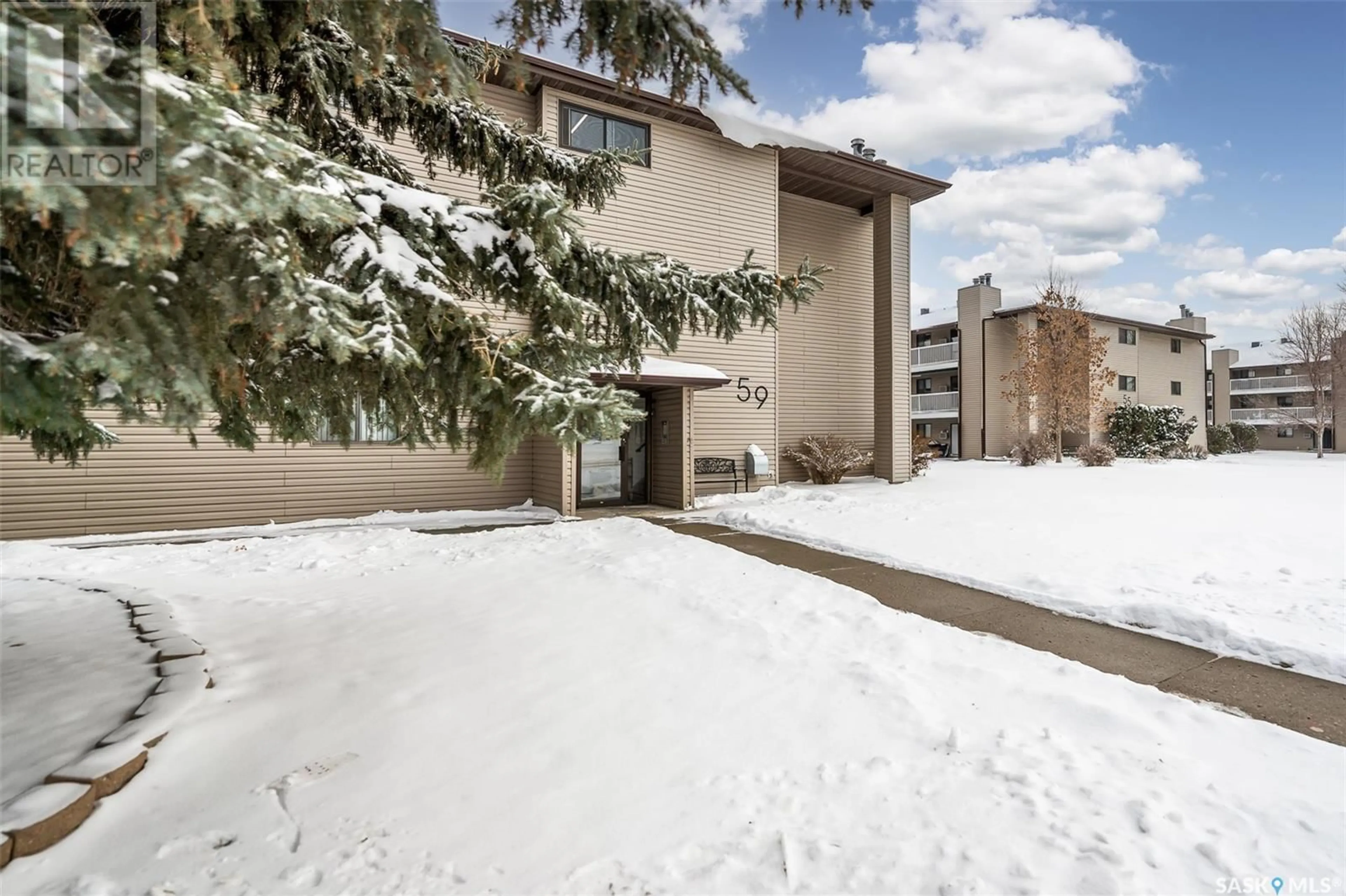 Patio, street for 305C 59 Wood Lily DRIVE, Moose Jaw Saskatchewan S6J1H1