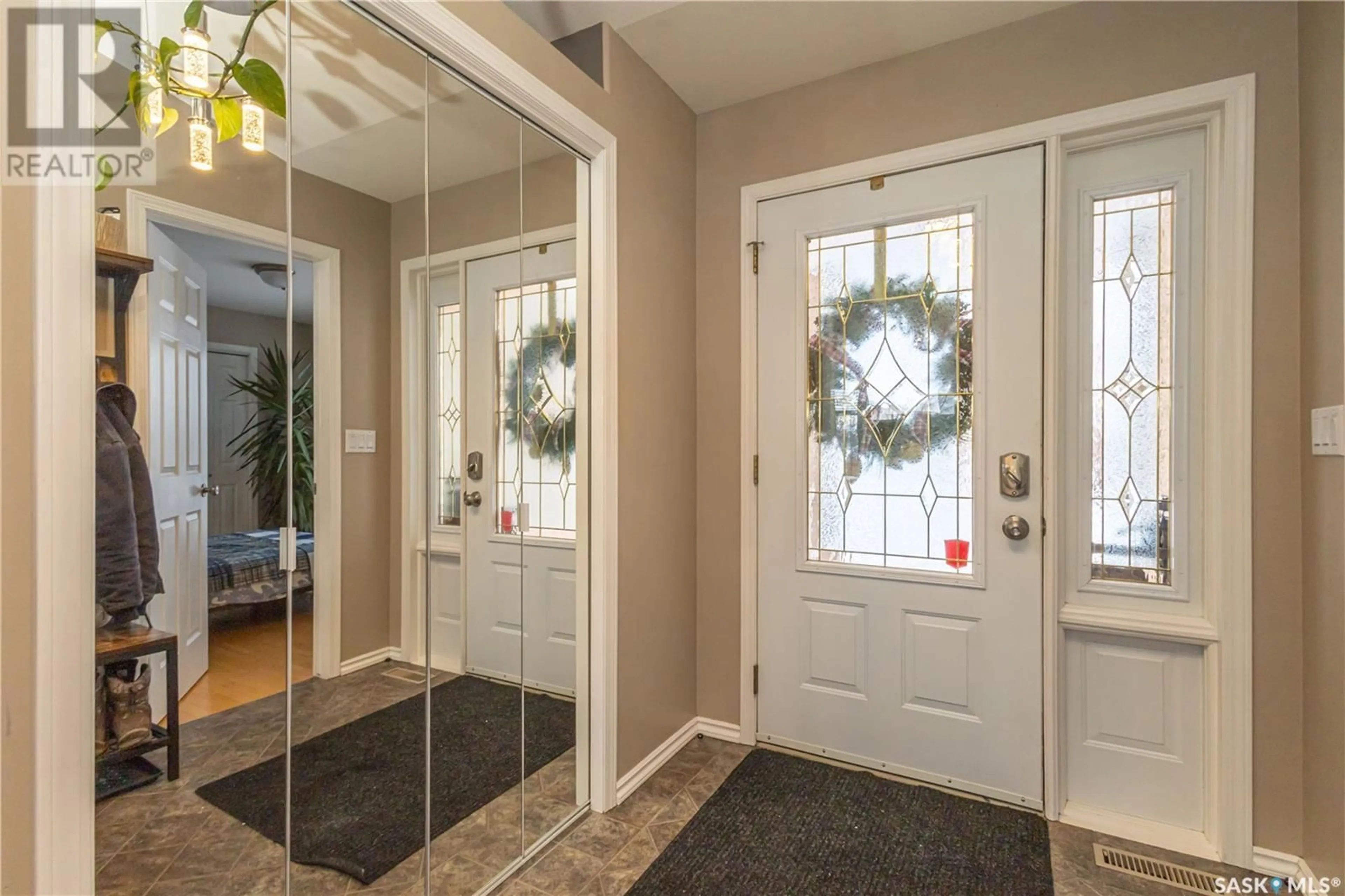 Indoor entryway for 160 South Point DRIVE, Corman Park Rm No. 344 Saskatchewan S7T1C6