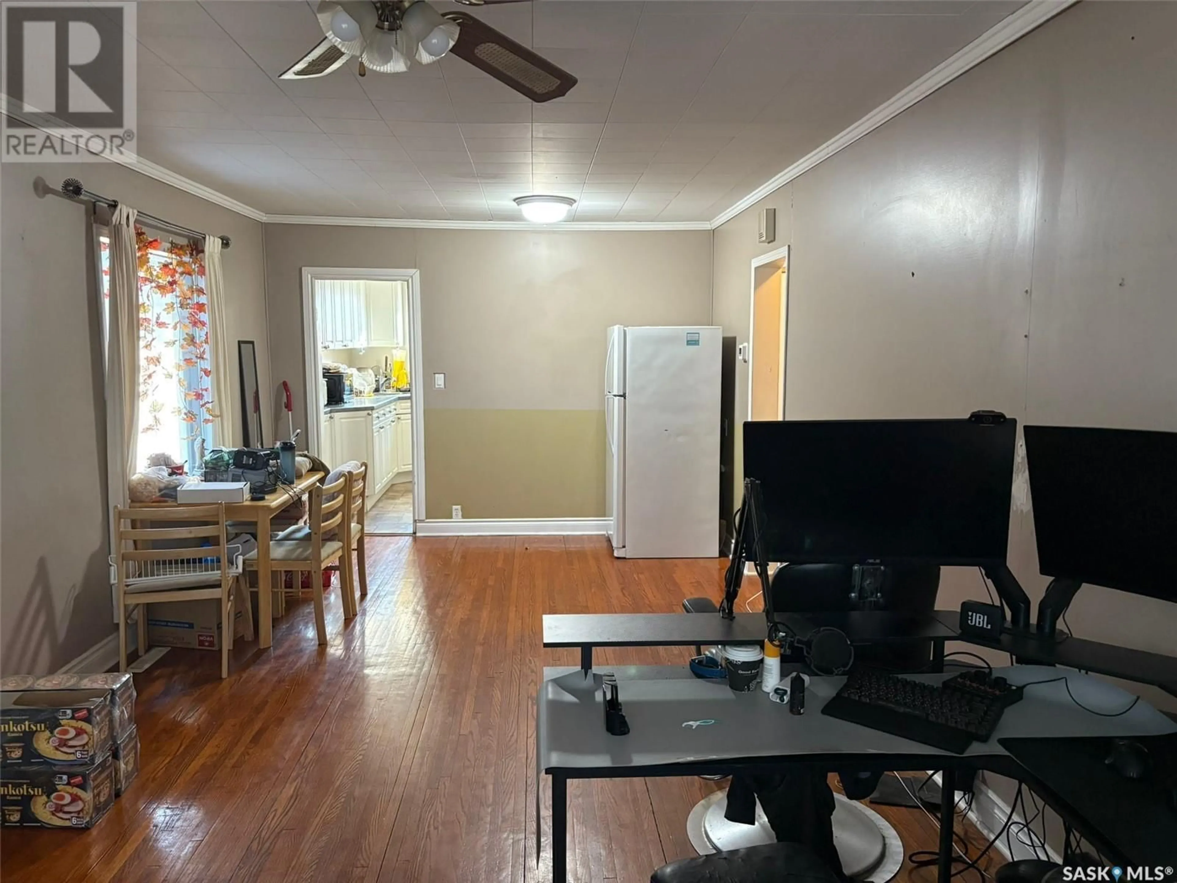 A pic of a room for 3007 DEWDNEY AVENUE, Regina Saskatchewan S4T0Y3