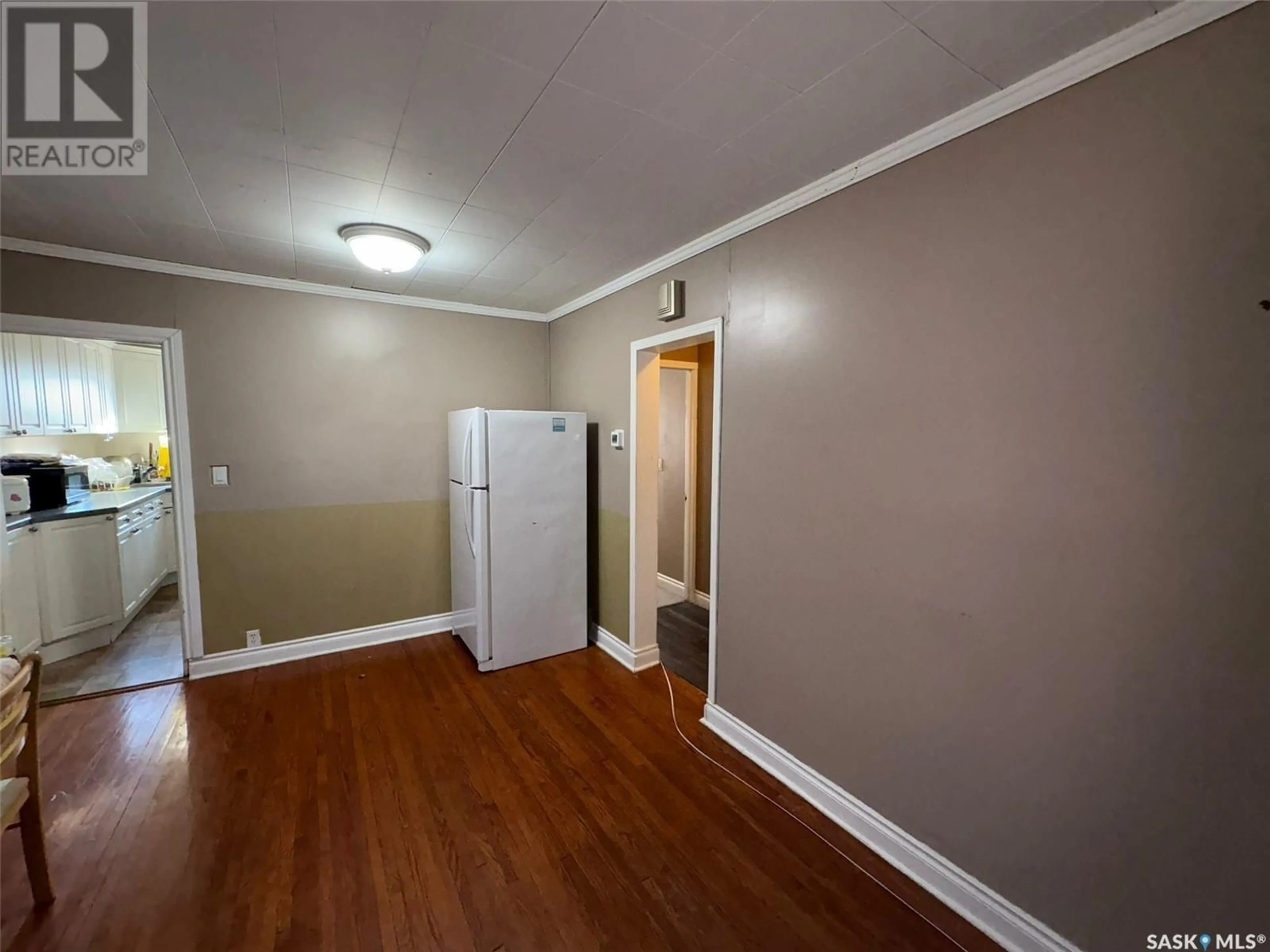 A pic of a room for 3007 DEWDNEY AVENUE, Regina Saskatchewan S4T0Y3