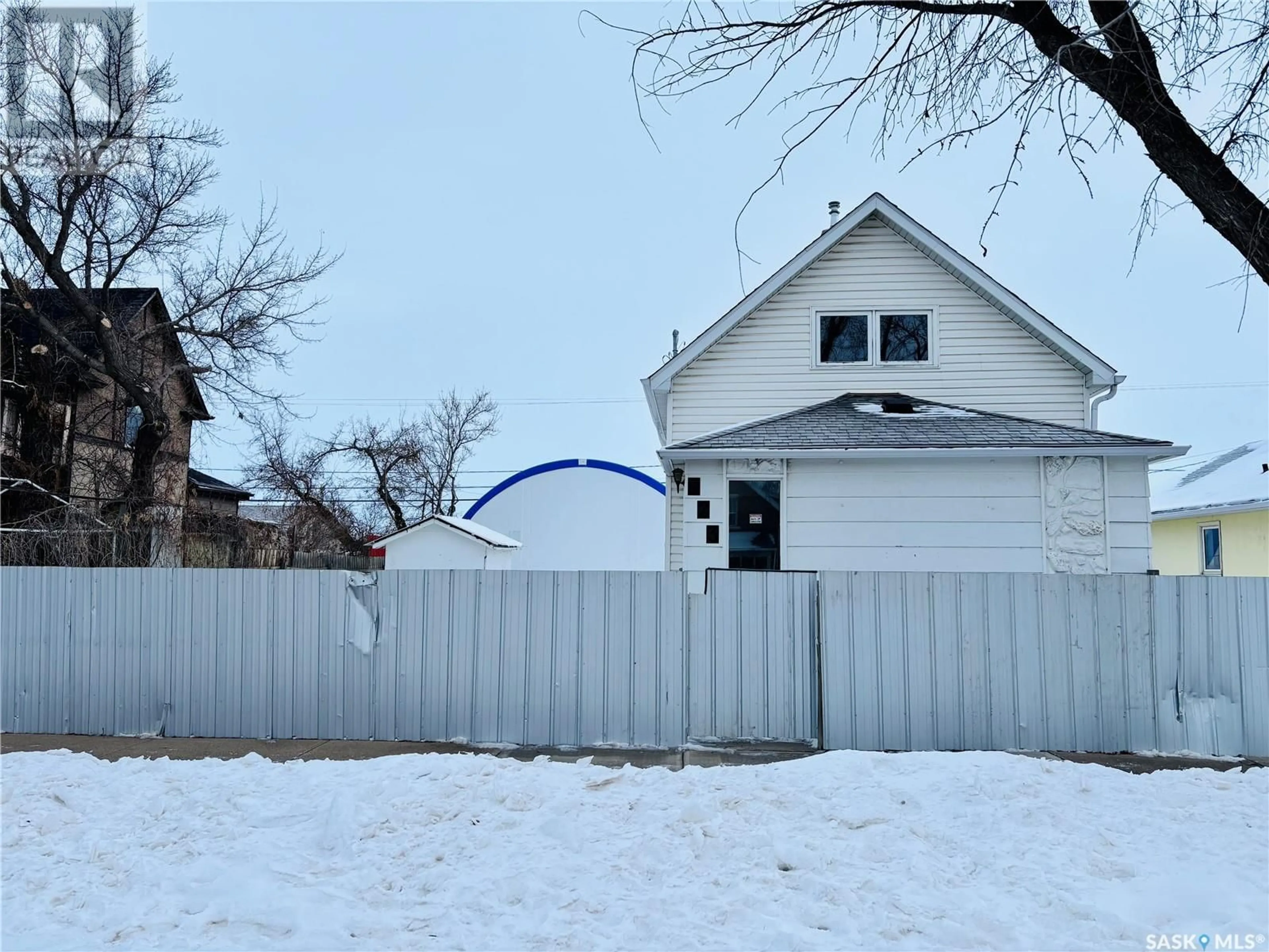 Unknown for 923 4th STREET, Estevan Saskatchewan S4A0W2