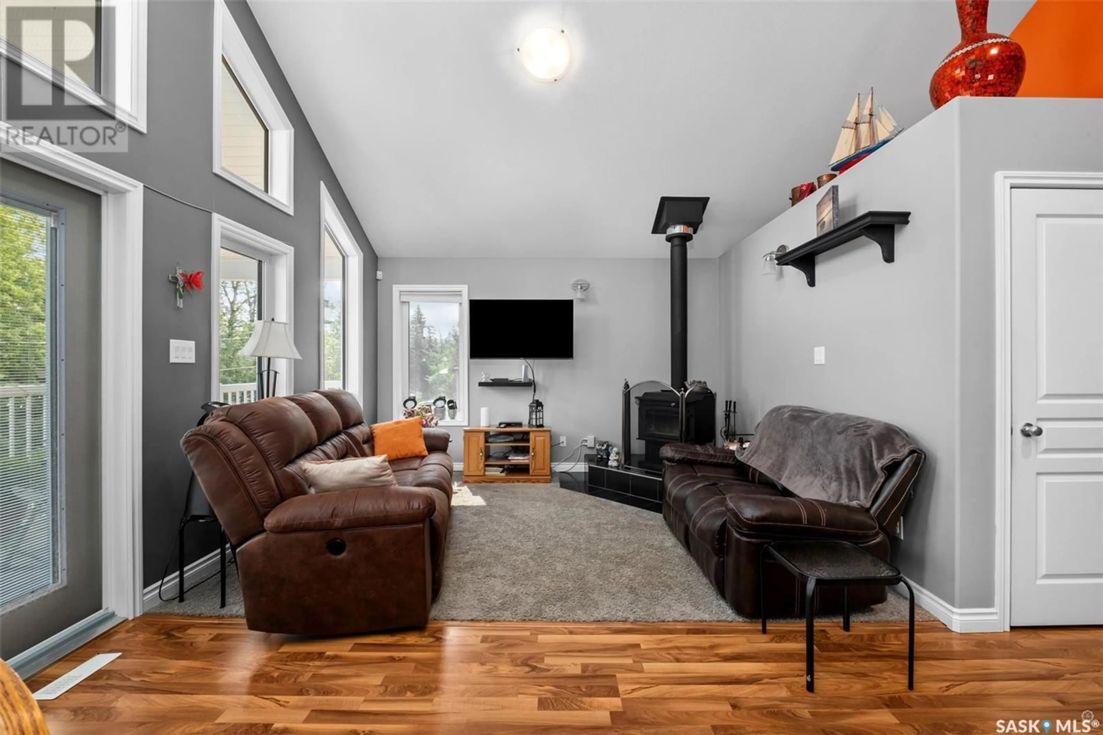 Living room with furniture, unknown for 320 AGNES STREET, Lakeland Rm No. 521 Saskatchewan S0J0N0