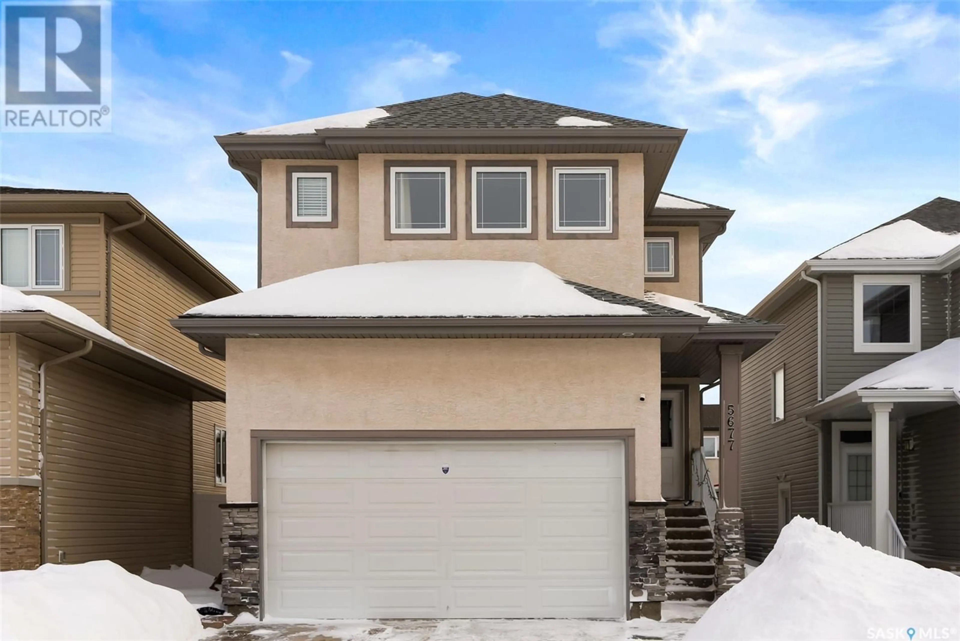 Home with vinyl exterior material, street for 5677 Pearsall CRESCENT, Regina Saskatchewan S4W0K1