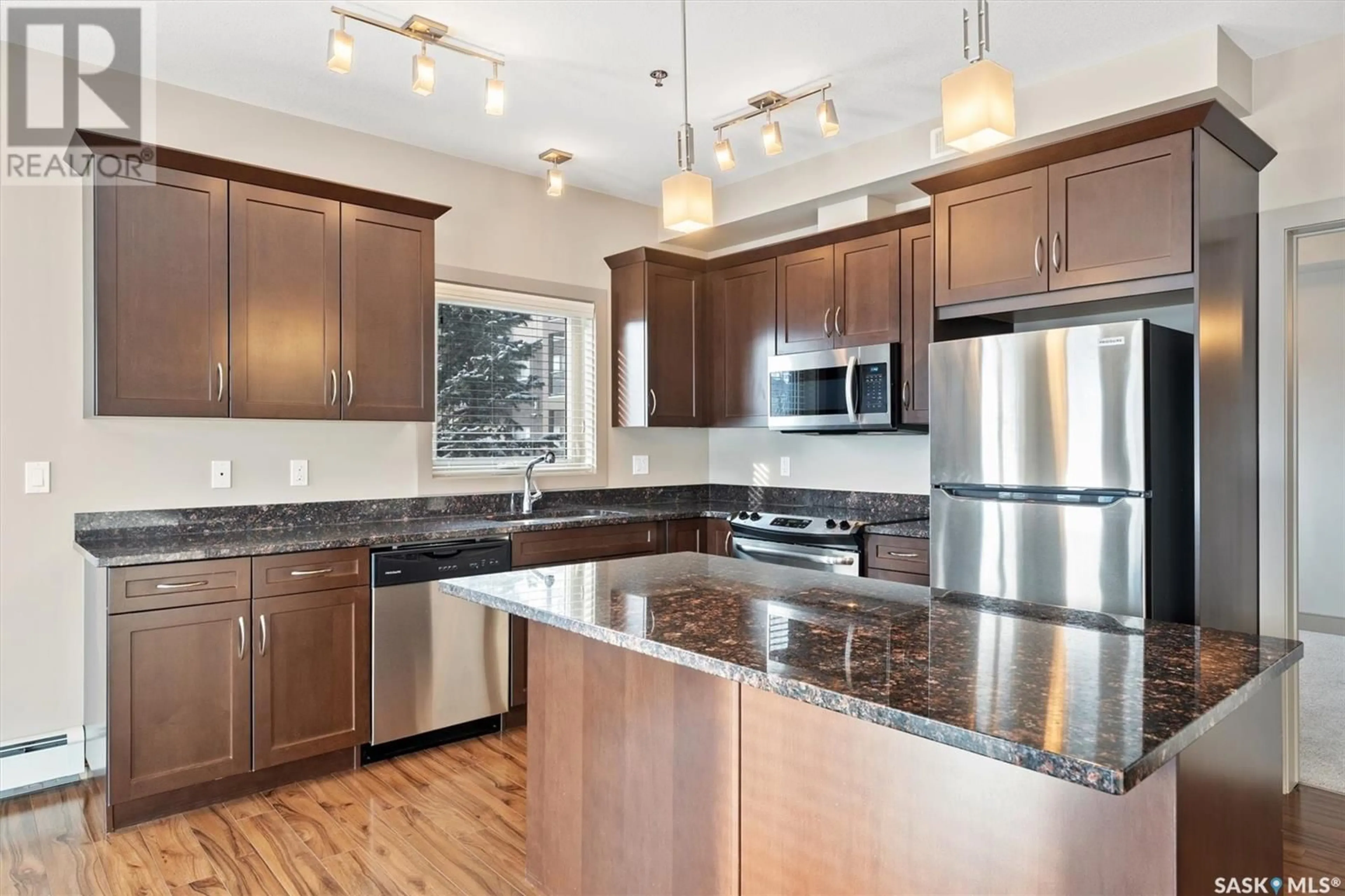 Open concept kitchen, unknown for 133 121 Willowgrove CRESCENT, Saskatoon Saskatchewan S7W0R1