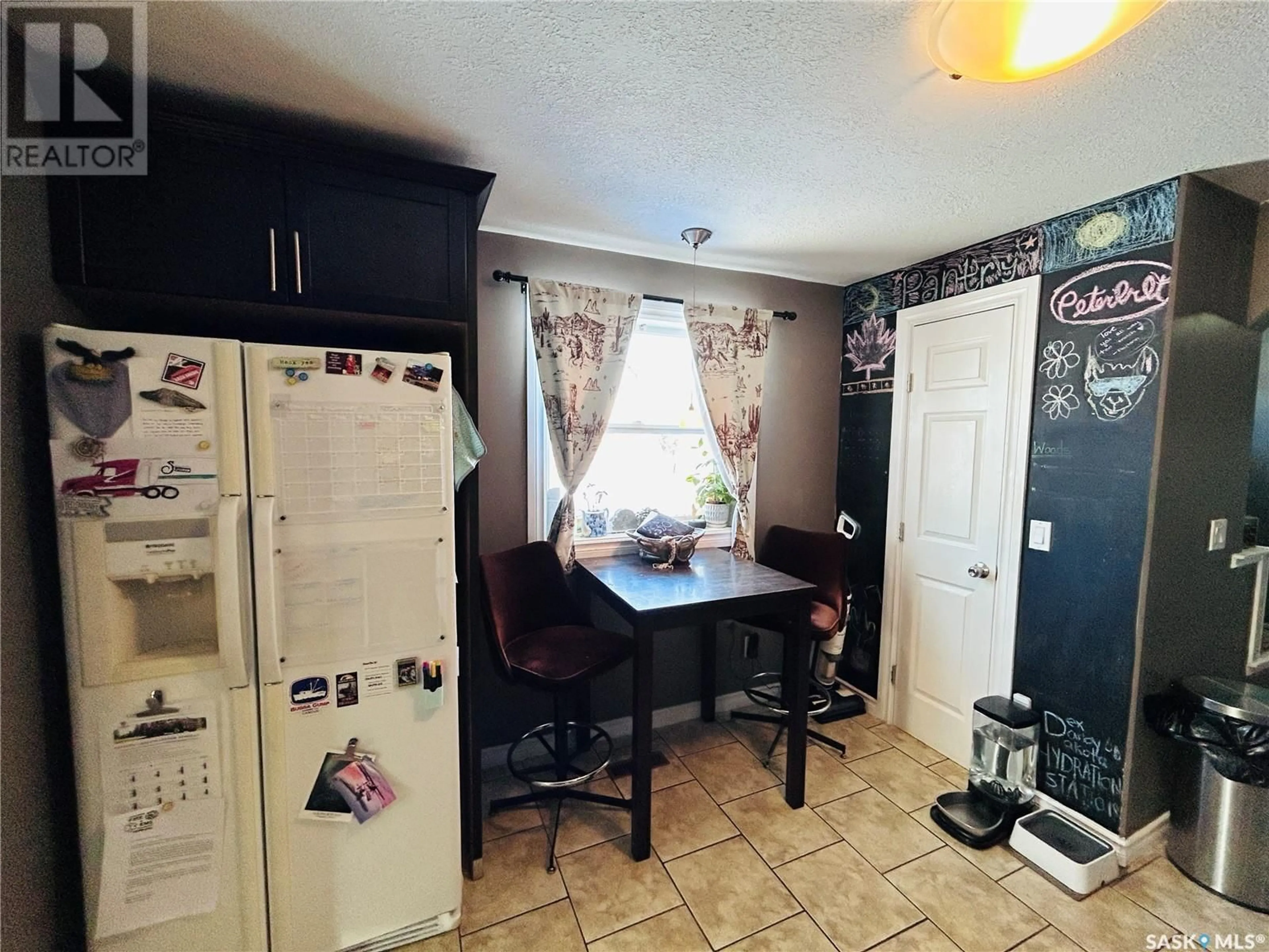 A pic of a room for 406 First AVENUE S, Hepburn Saskatchewan S0K1Z0