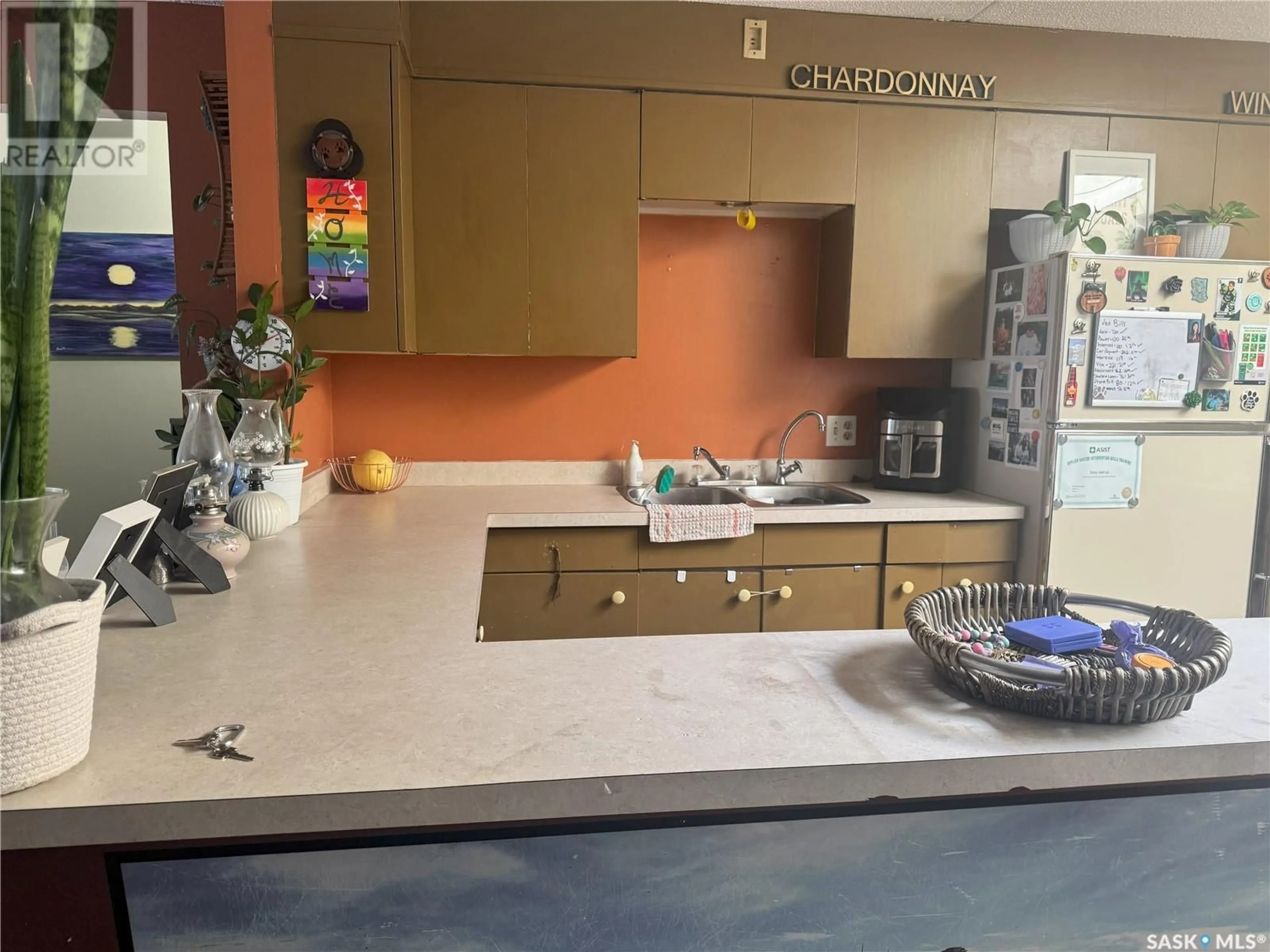 Standard kitchen, unknown for 1221 14TH AVENUE, Regina Saskatchewan S4N0T8