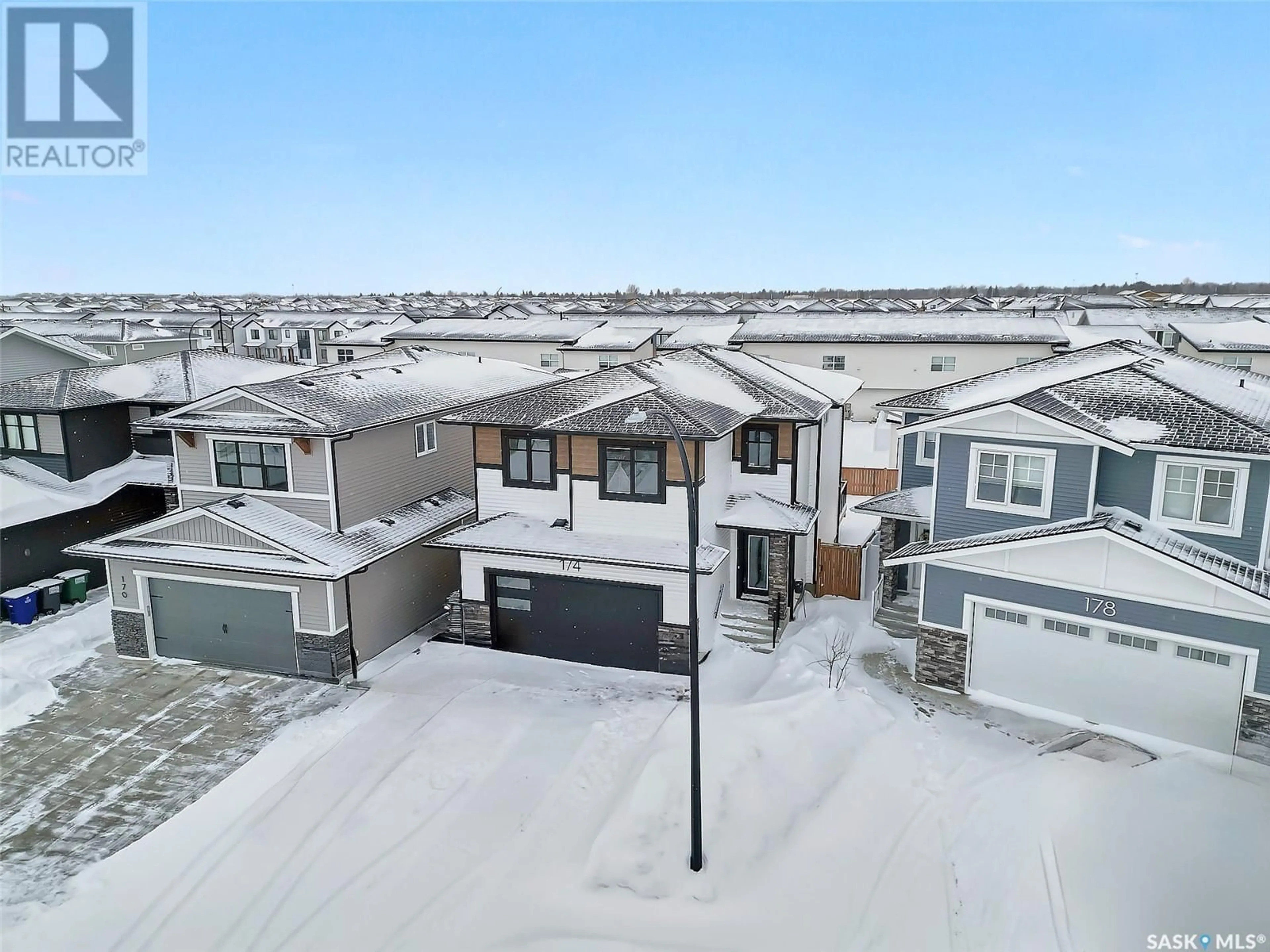 A pic from outside/outdoor area/front of a property/back of a property/a pic from drone, street for 174 Germain COURT, Saskatoon Saskatchewan S7V0T7