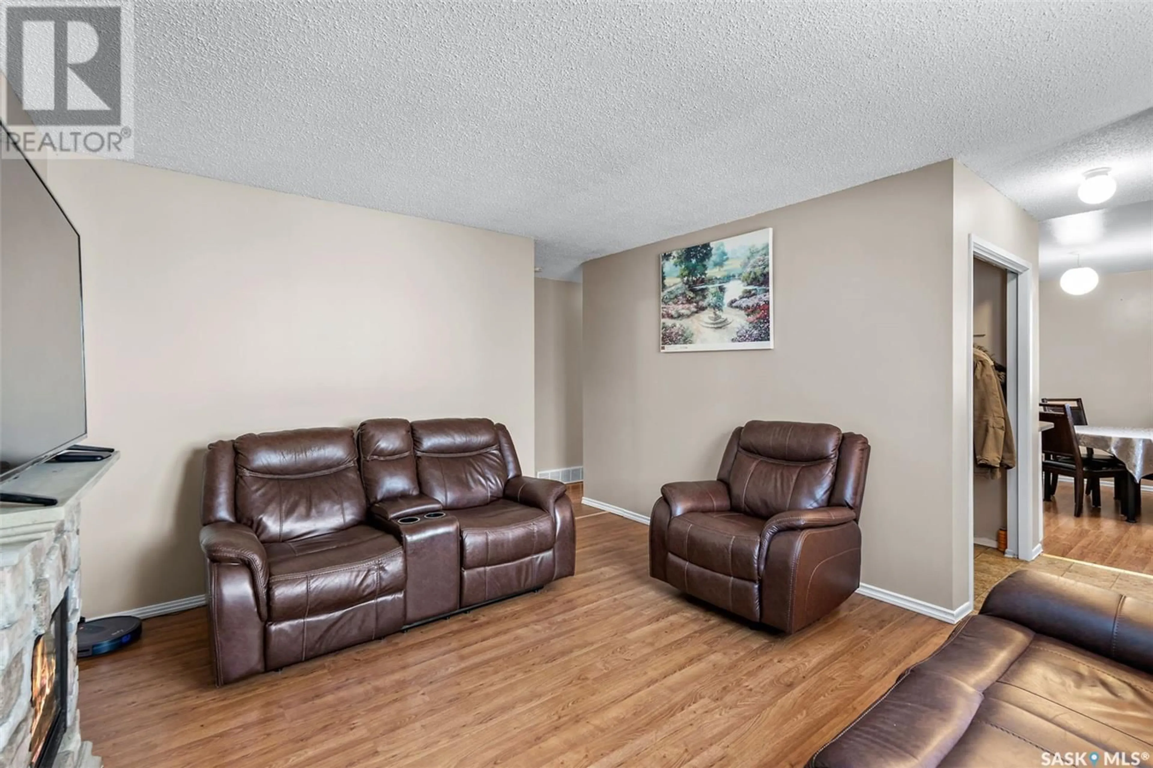 Living room with furniture, unknown for 59 McCully CRESCENT, Saskatoon Saskatchewan S7L5L8