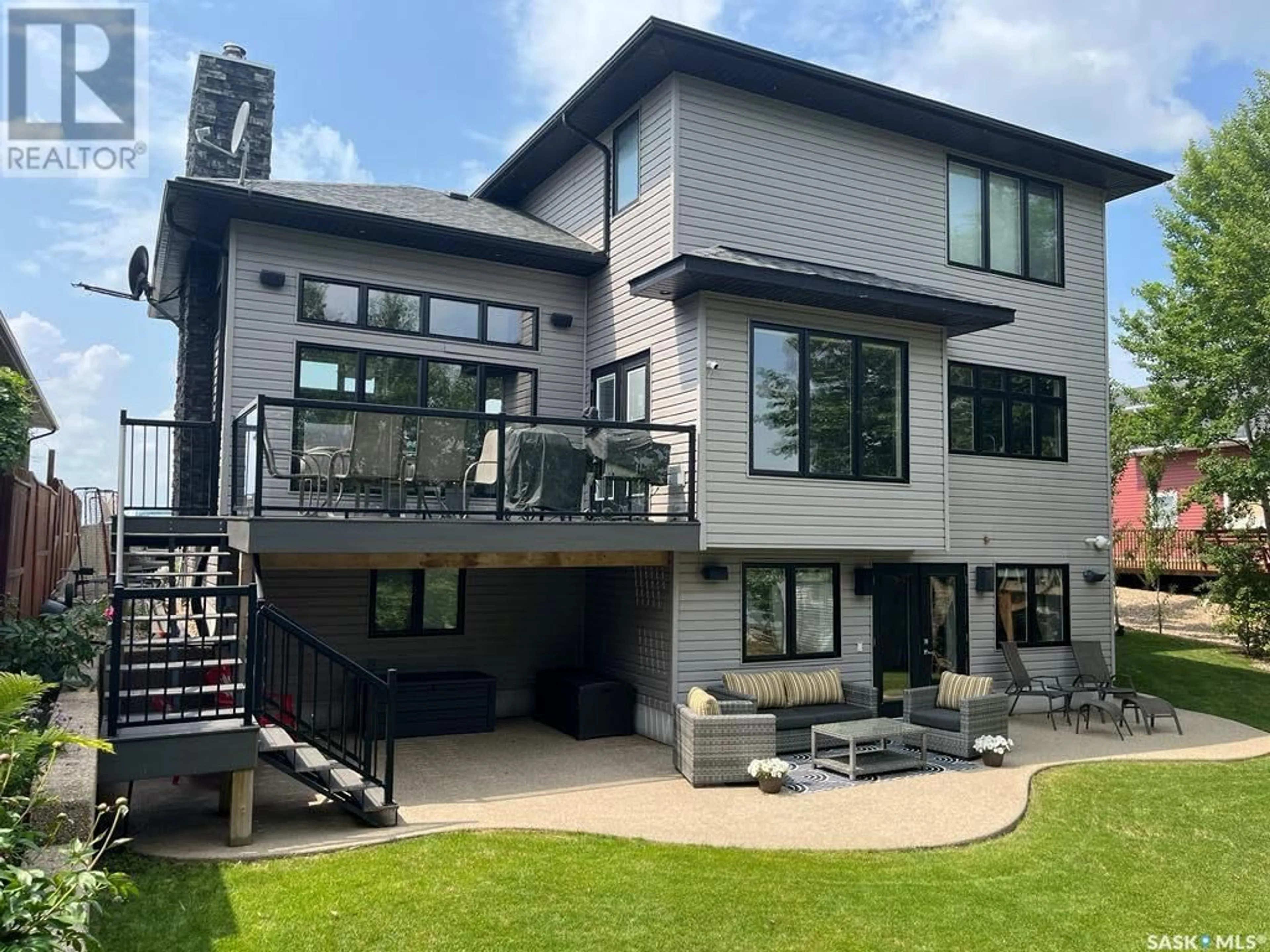 Home with vinyl exterior material, unknown for 14 HUMBOLDT LAKE DRIVE, Humboldt Lake Saskatchewan S0K2A0