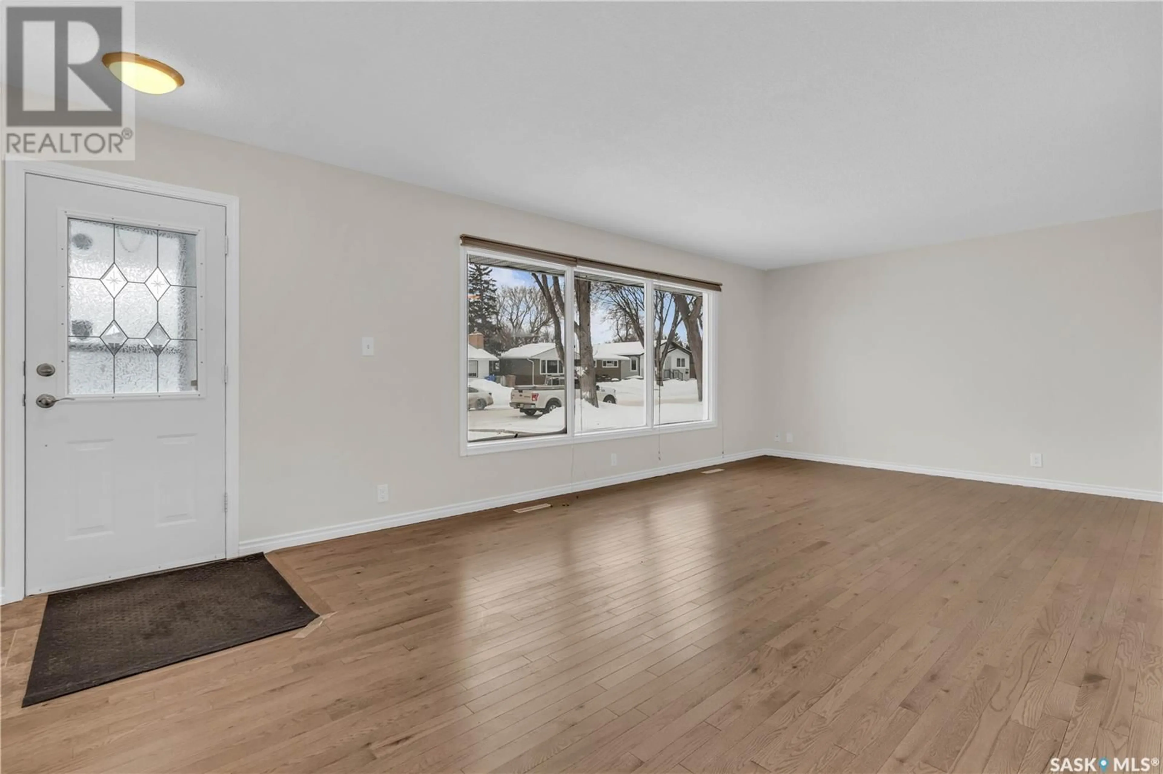 A pic of a room for 3710 Van Horne AVENUE, Regina Saskatchewan S4S1M4