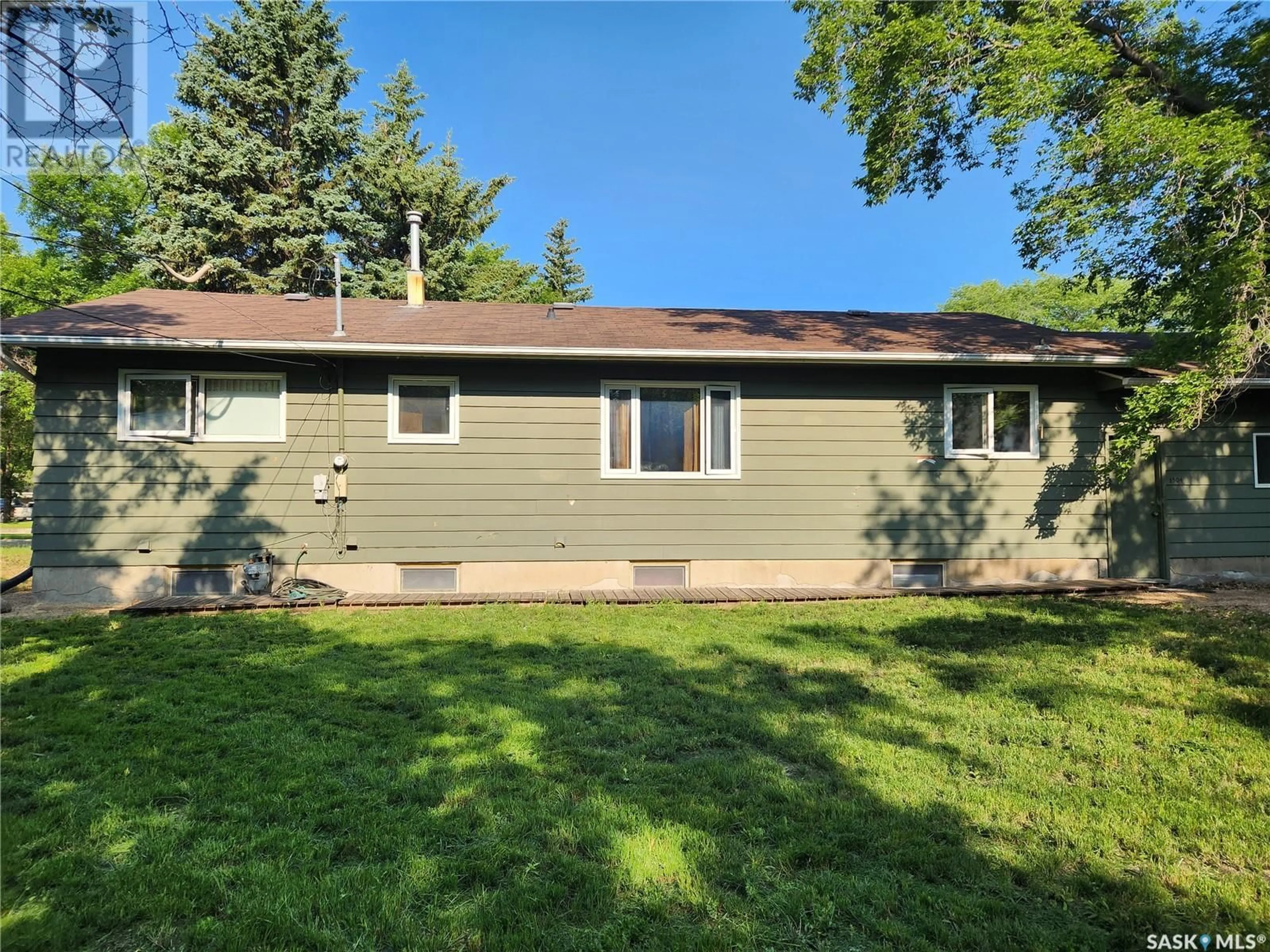 Home with vinyl exterior material, unknown for 1504 98TH STREET, Tisdale Saskatchewan S0E1T0