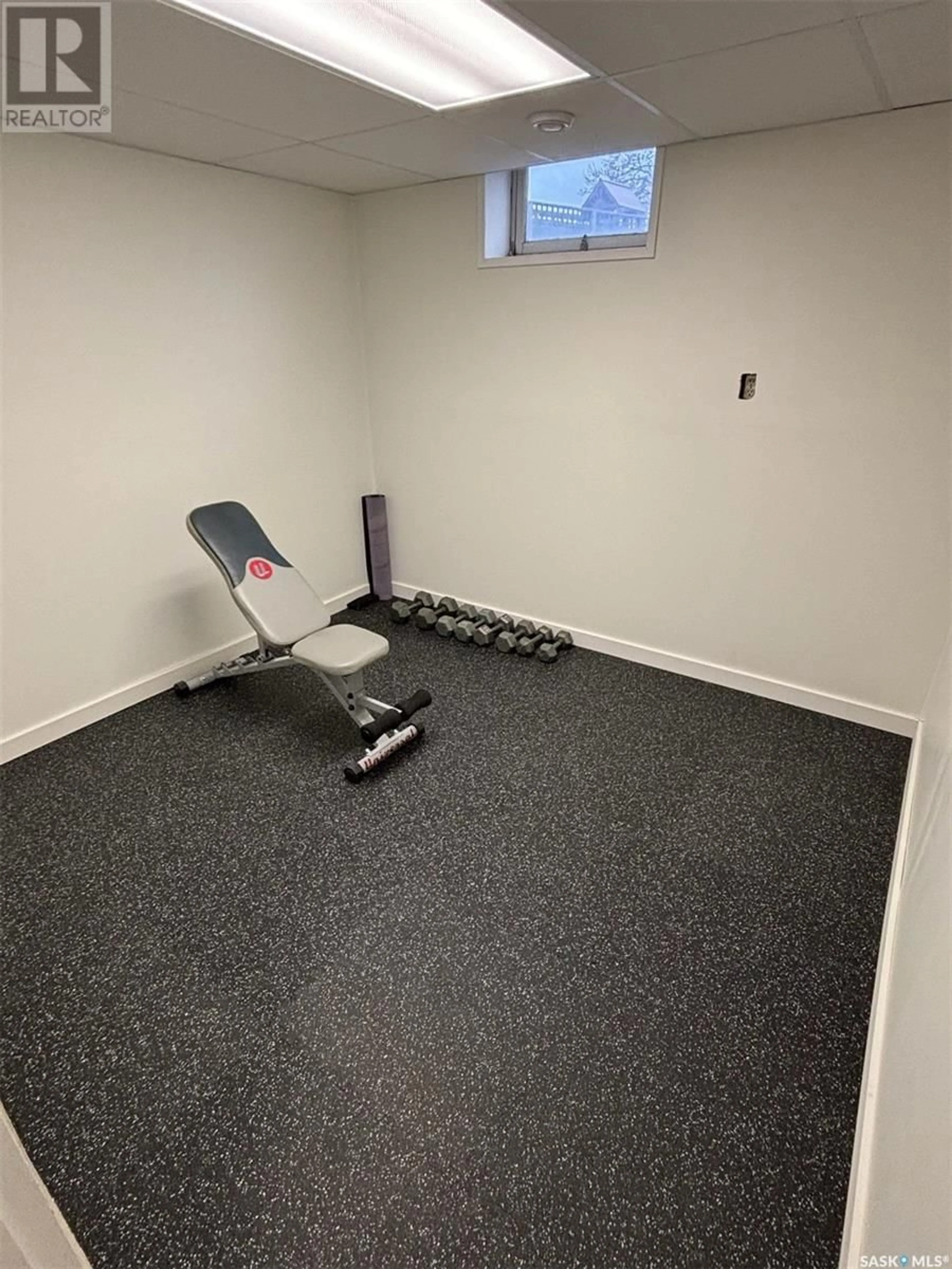 A pic of a room for 845 PROSPECT AVENUE, Oxbow Saskatchewan S0C2B0