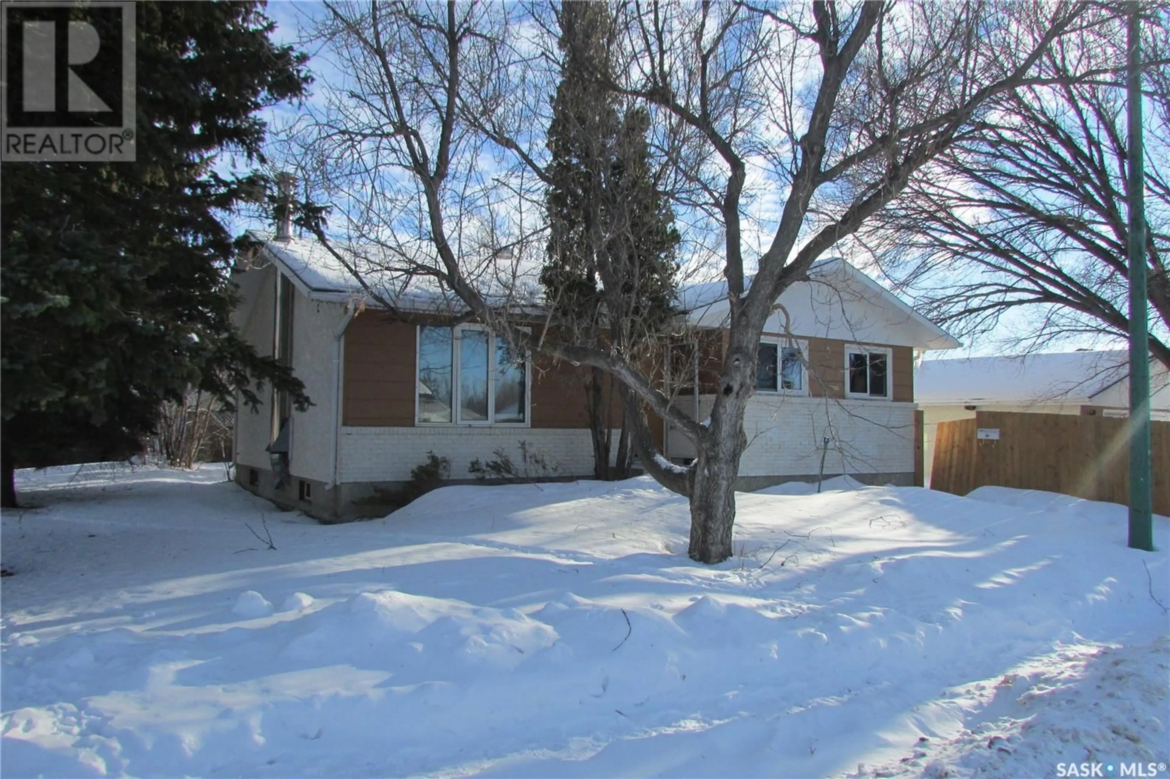 Unknown for 6 Bastedo CRESCENT, Regina Saskatchewan S4T6X9