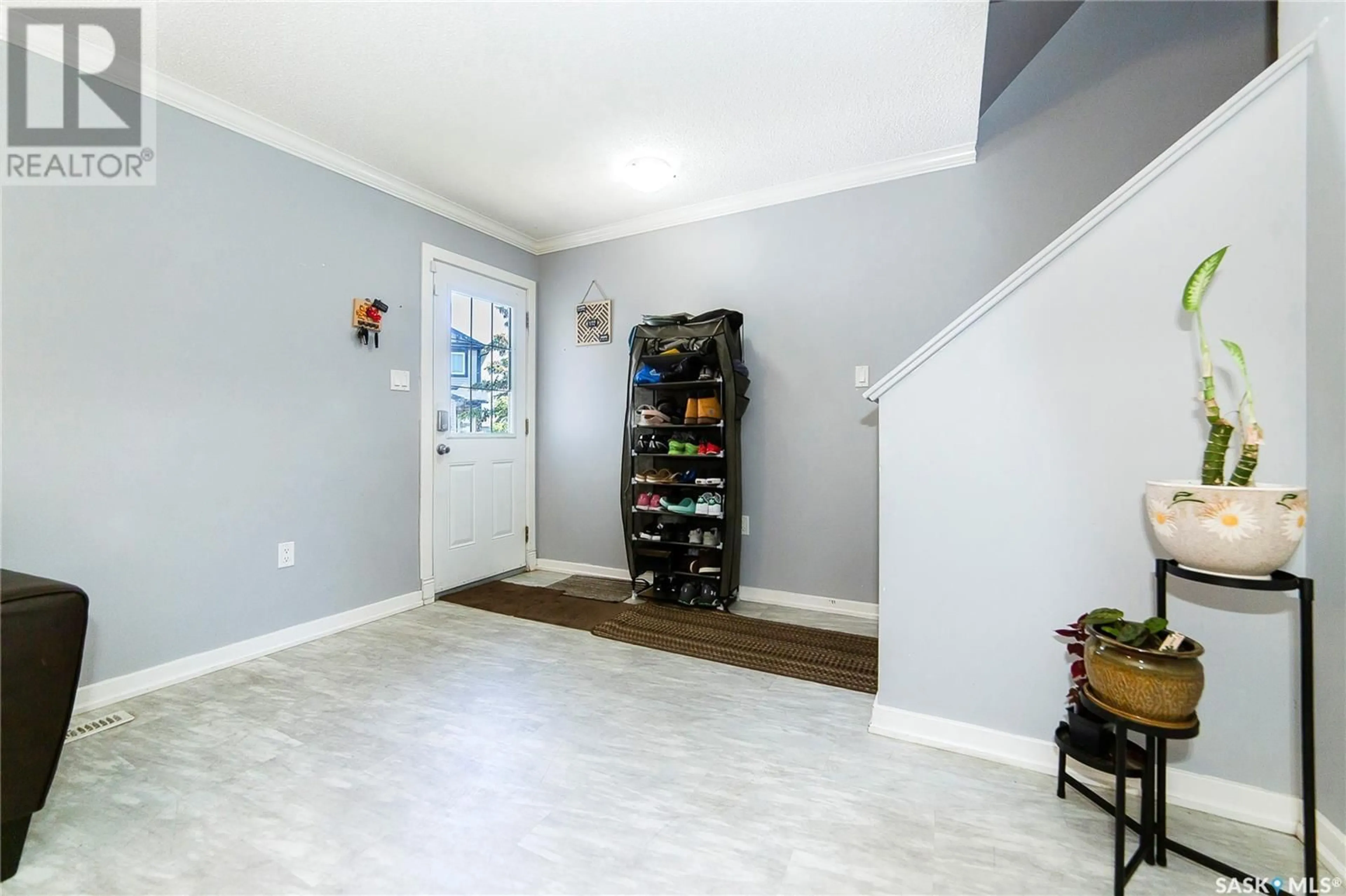 Indoor entryway for 30 202 McKague CRESCENT, Saskatoon Saskatchewan S7R0A6