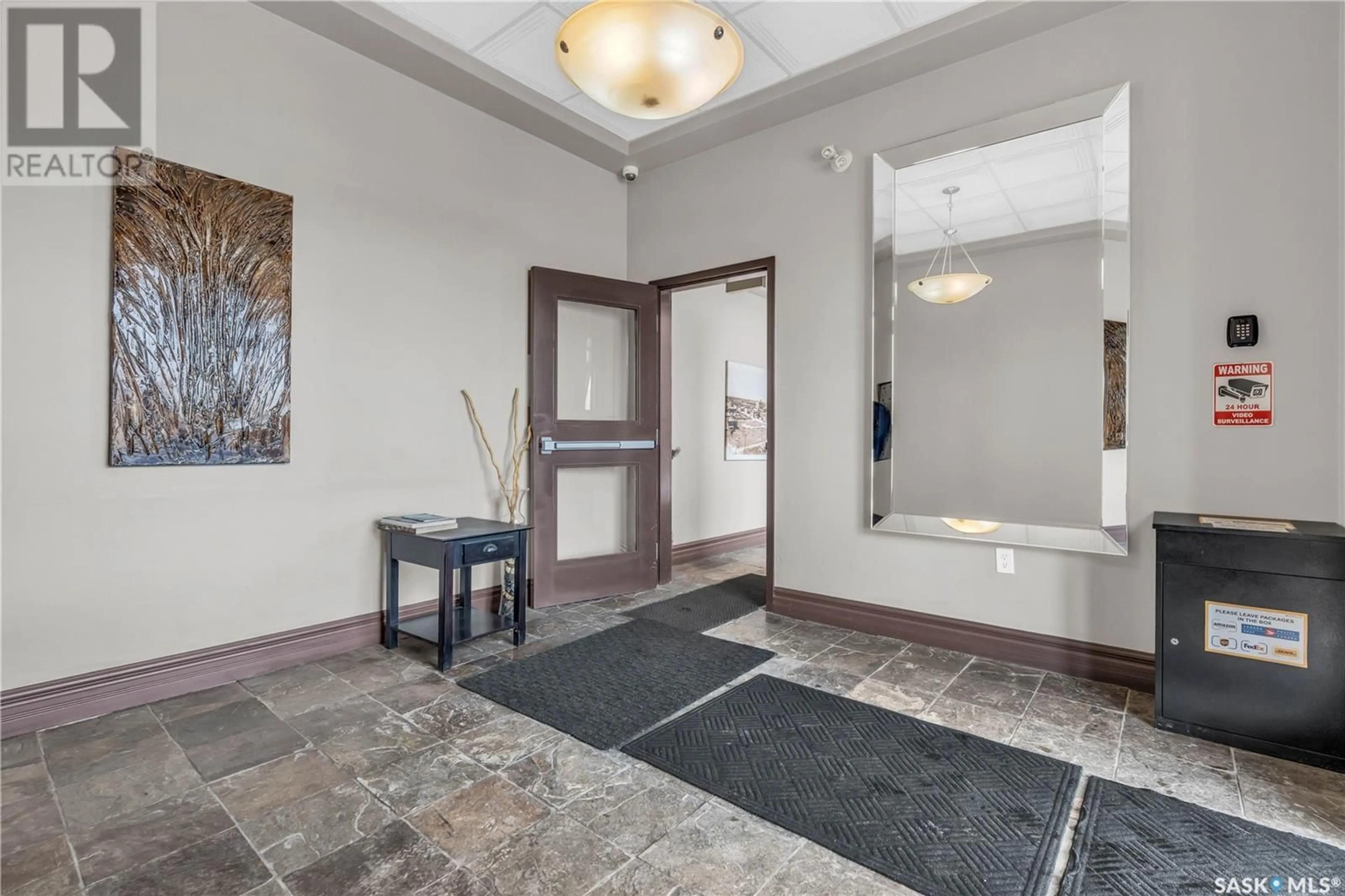 Indoor foyer for 504 1255 Broad STREET, Regina Saskatchewan S4R1Y2